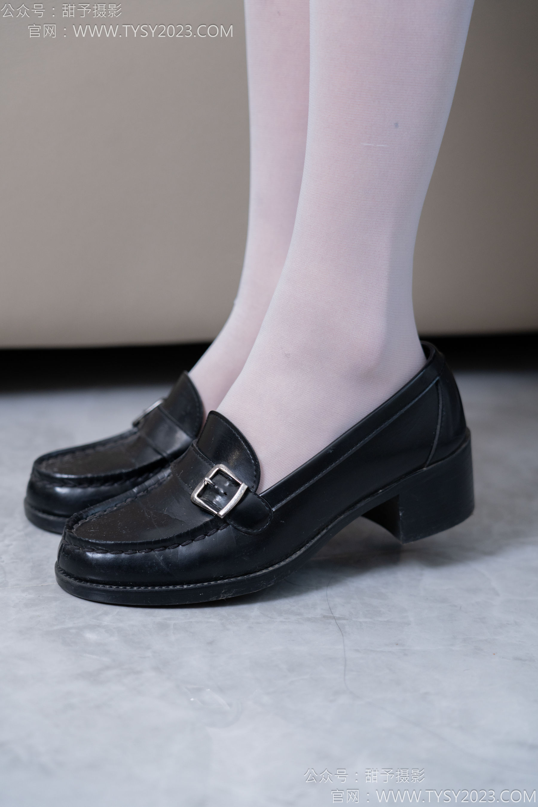 甜予摄影 No.166 酥酥 - 皮鞋、半白丝、裸足/(127P)