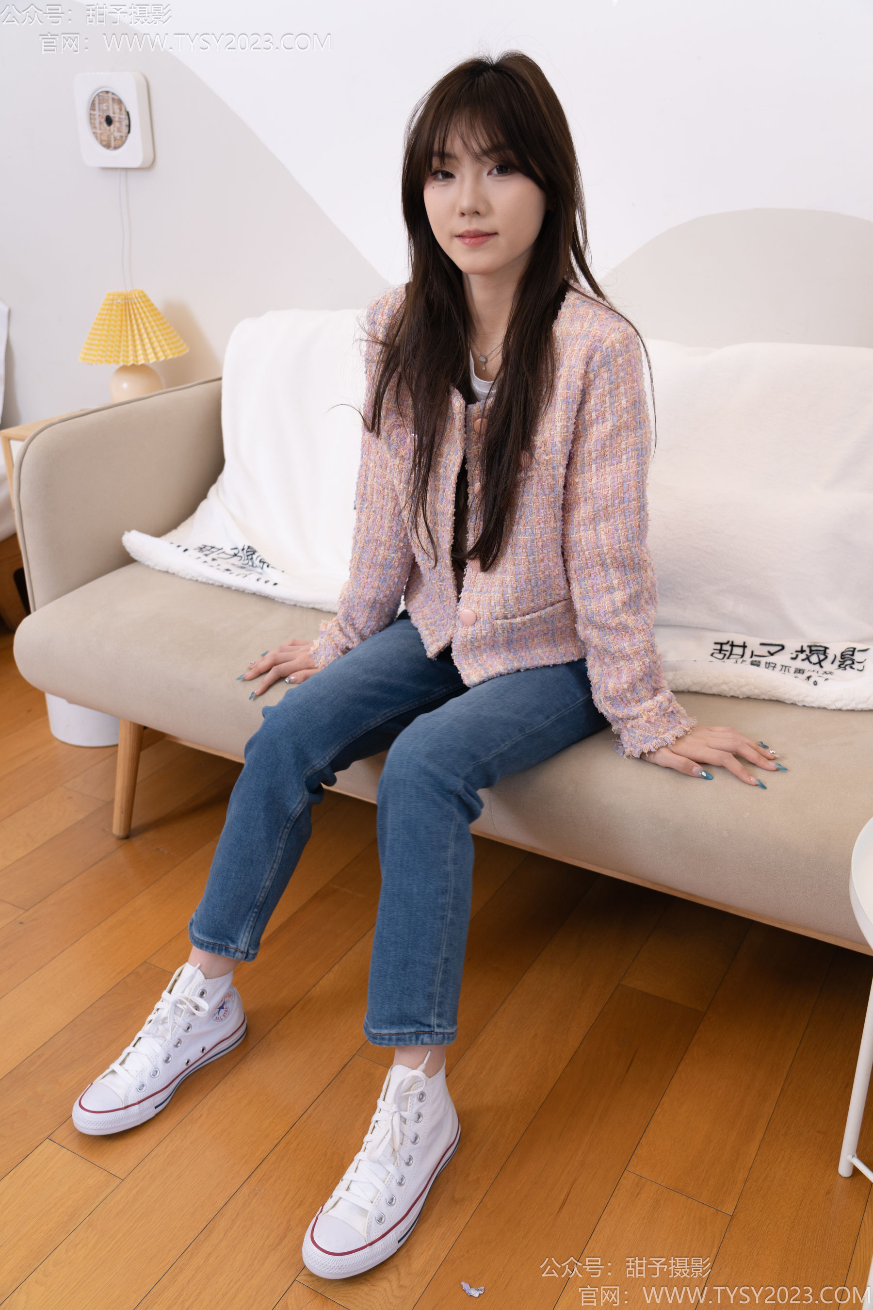 甜予摄影 No.189 璇璇 - 帆布鞋、裸足、抖腿剧情/(134P)