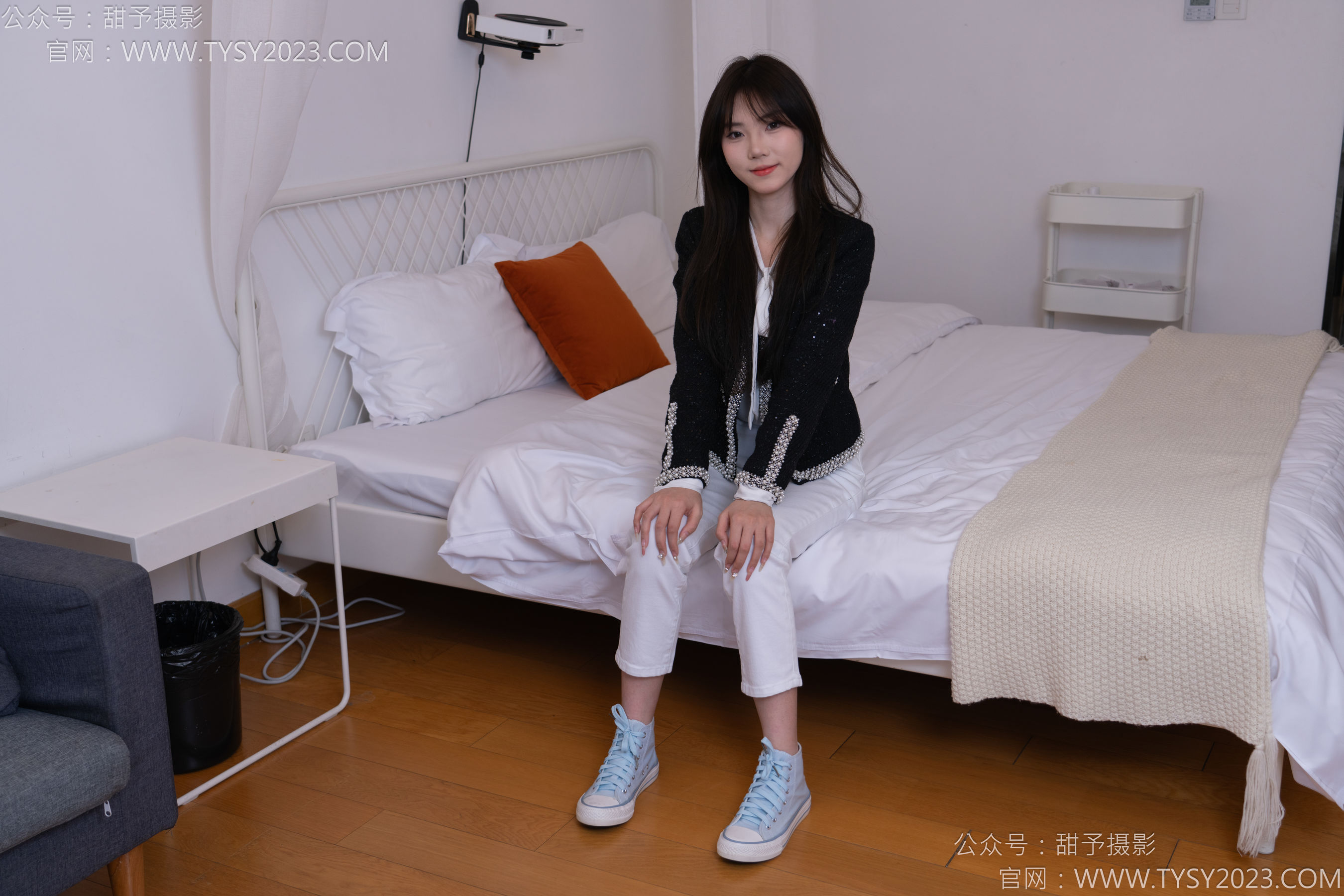 甜予摄影 No.171 璇璇 - 帆布鞋、白棉袜、抖腿剧情/(151P)