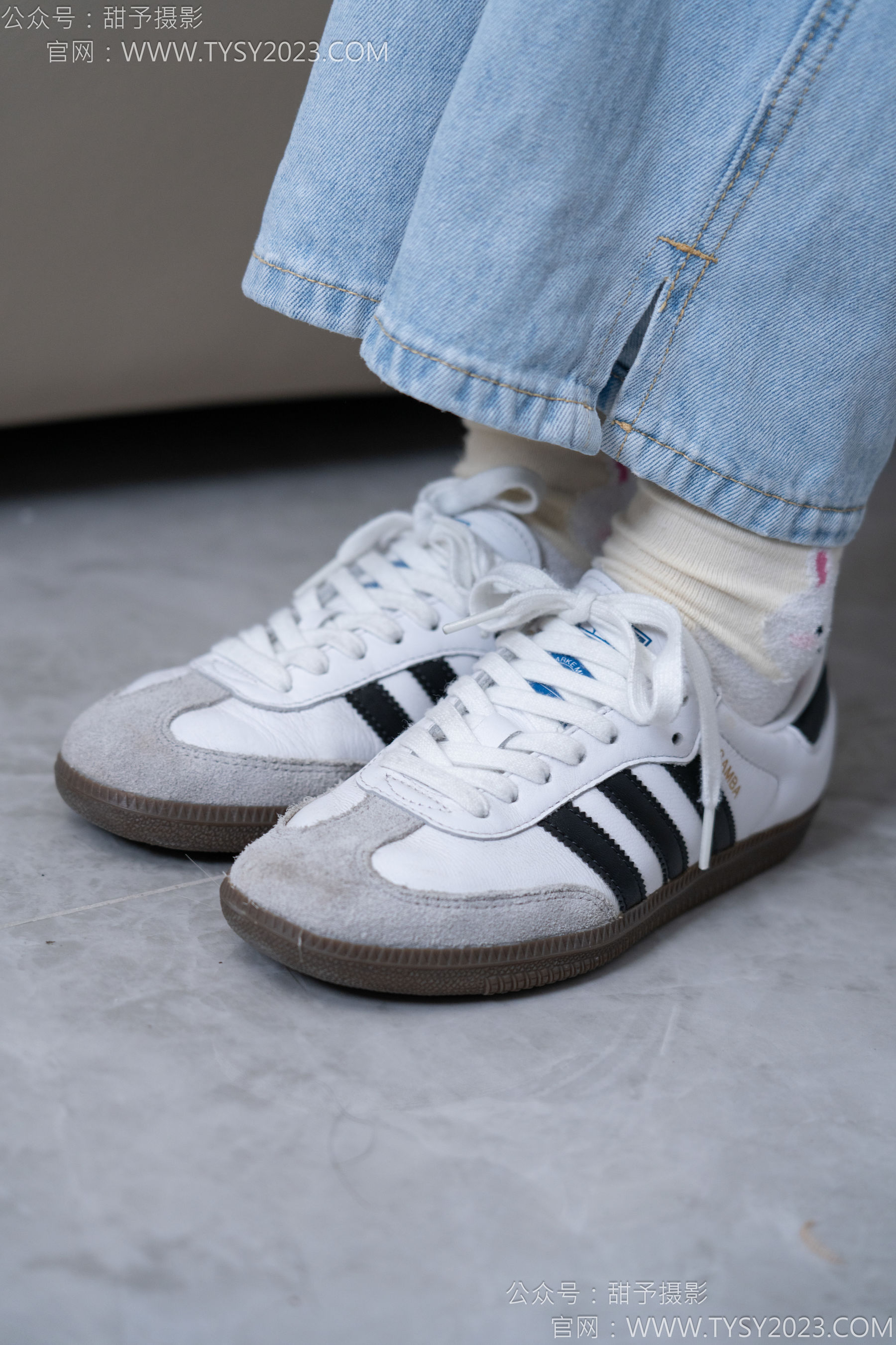 甜予摄影 No.160 番茄 - 板鞋、印花棉袜、裸足/(125P)