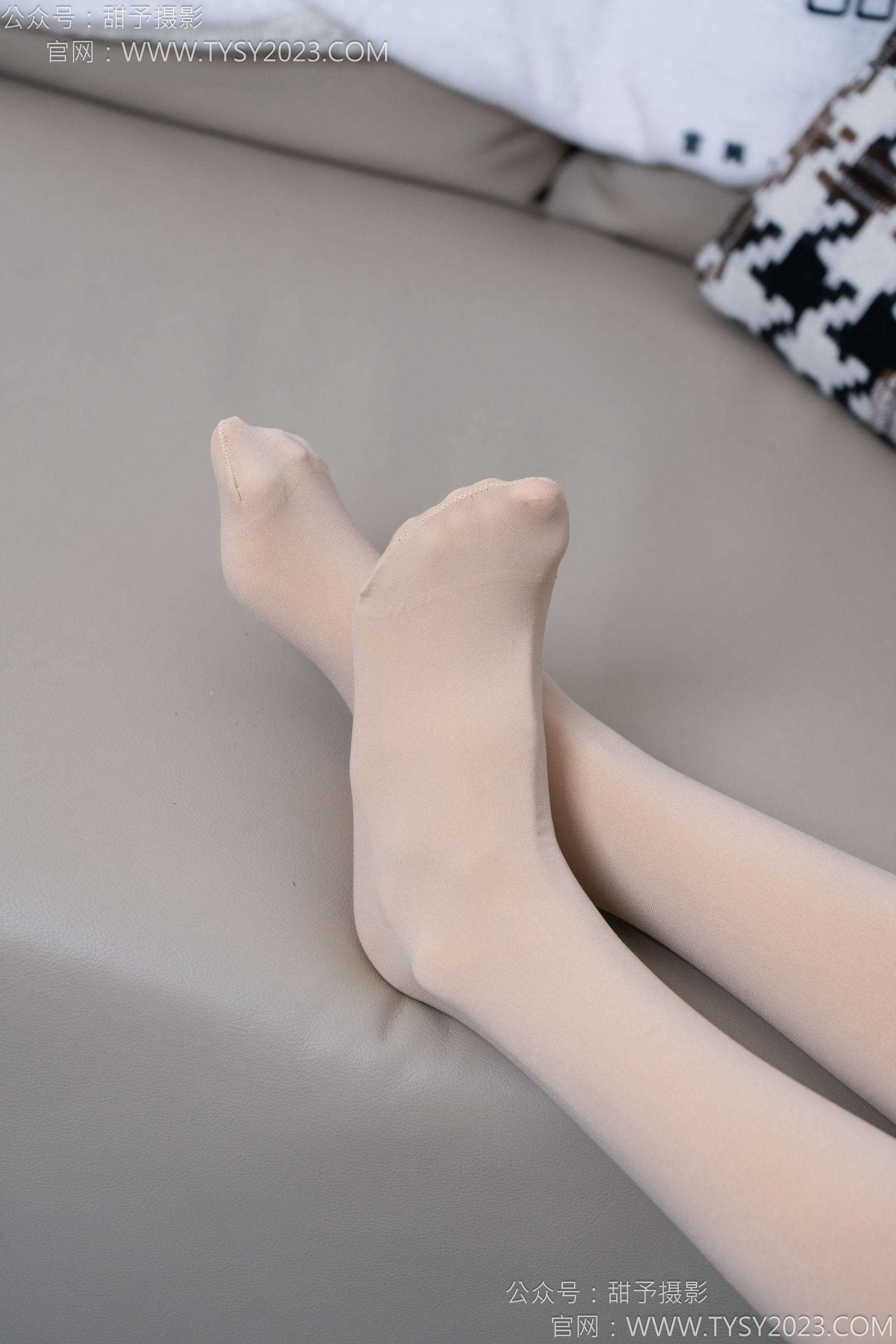 甜予摄影 No.185 珞珞 - 皮鞋、白棉袜、厚肉丝/(130P)