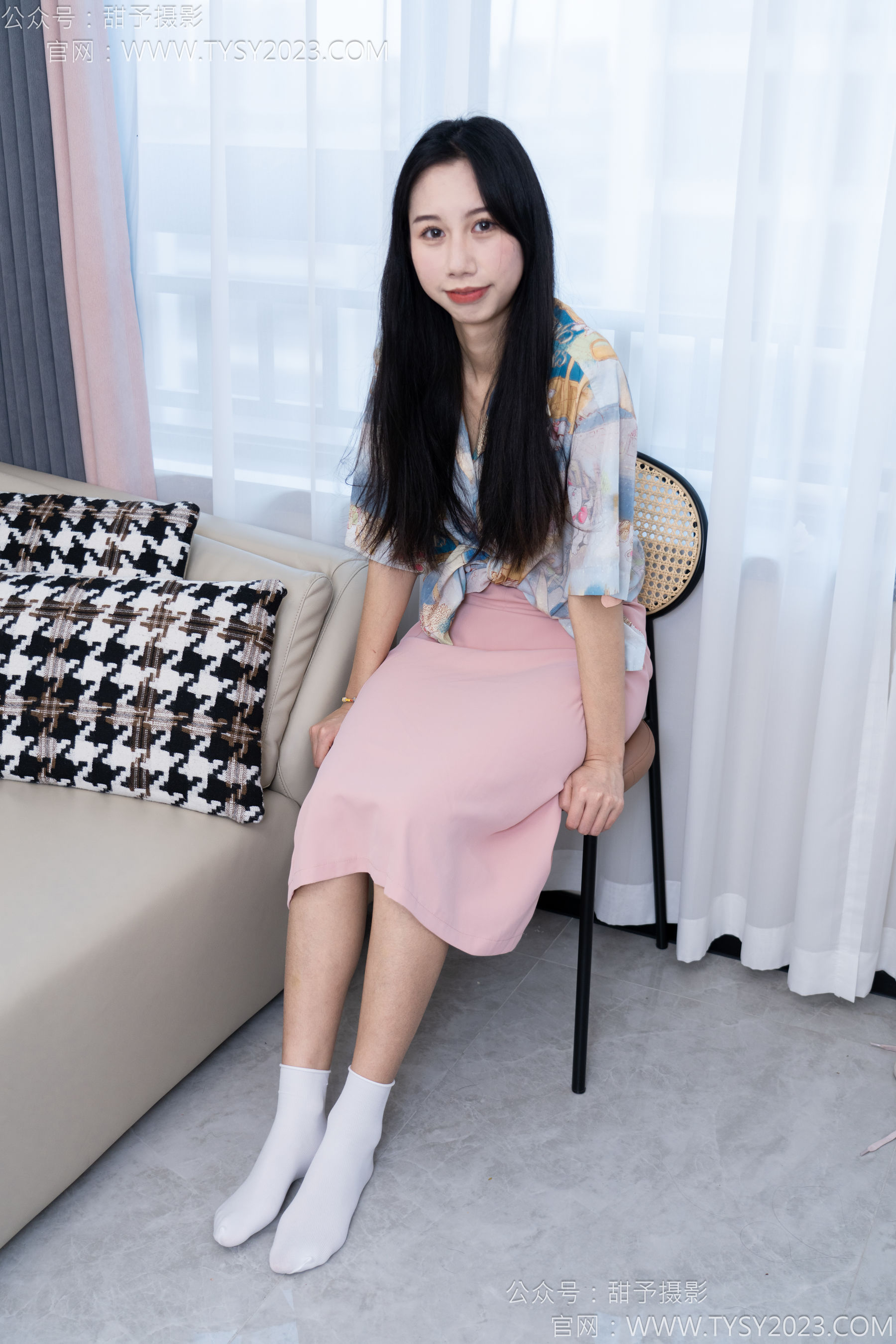 甜予摄影 No.186 娃娃 - 帆布鞋、白棉袜、裸足/(129P)