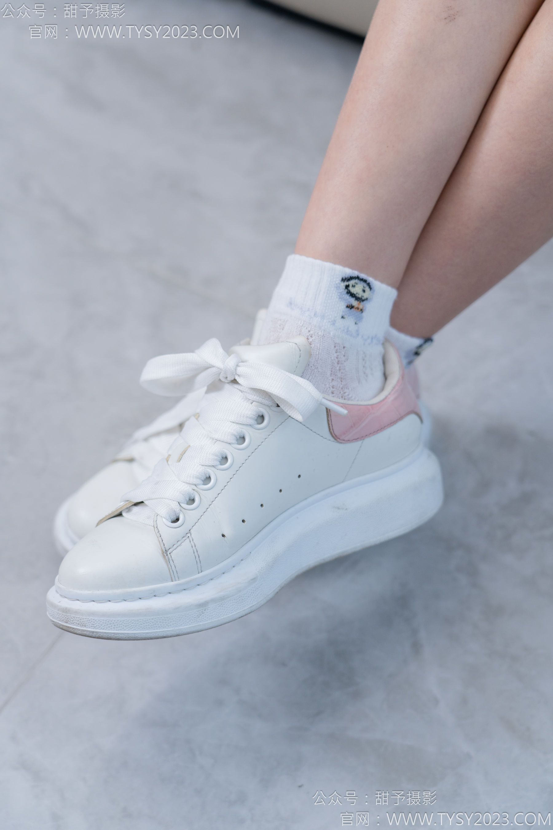 甜予摄影 No.165 贝壳 - 板鞋、白棉袜、裸足/(130P)