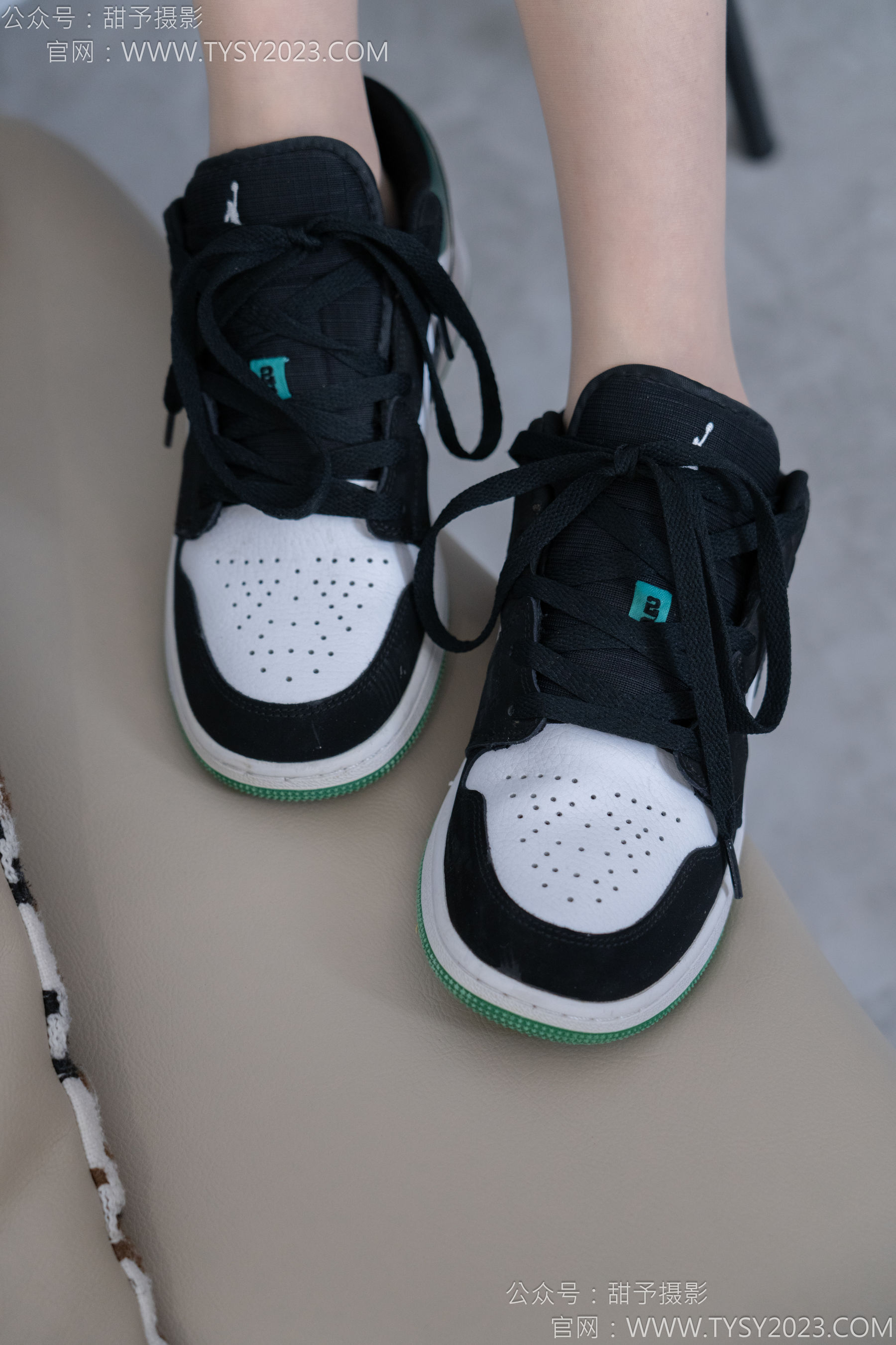 甜予摄影 No.176 珞珞 - 板鞋、薄肉丝/(134P)