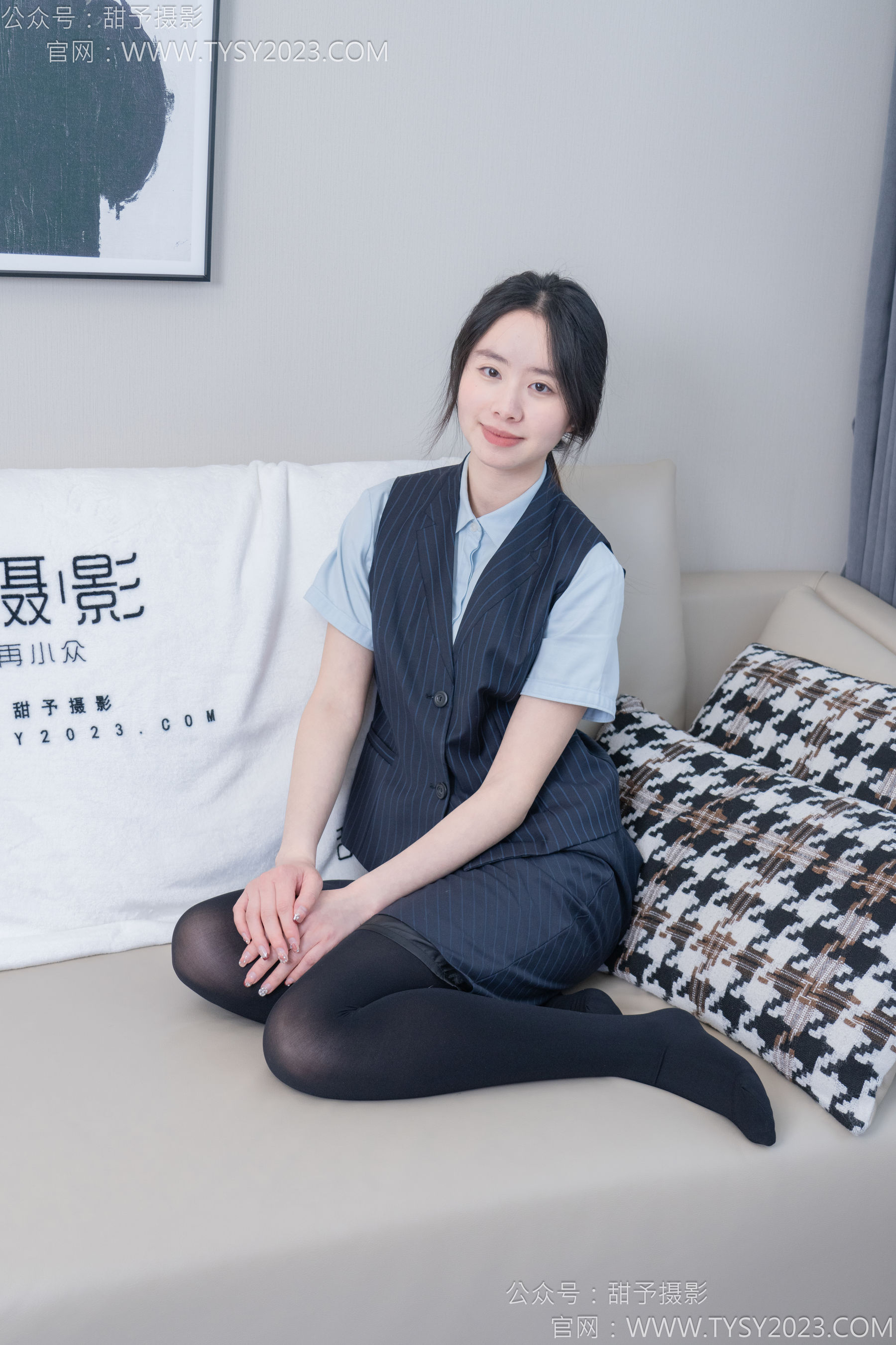 甜予摄影 No.187 知知 - 高跟鞋、厚黑丝/(127P)