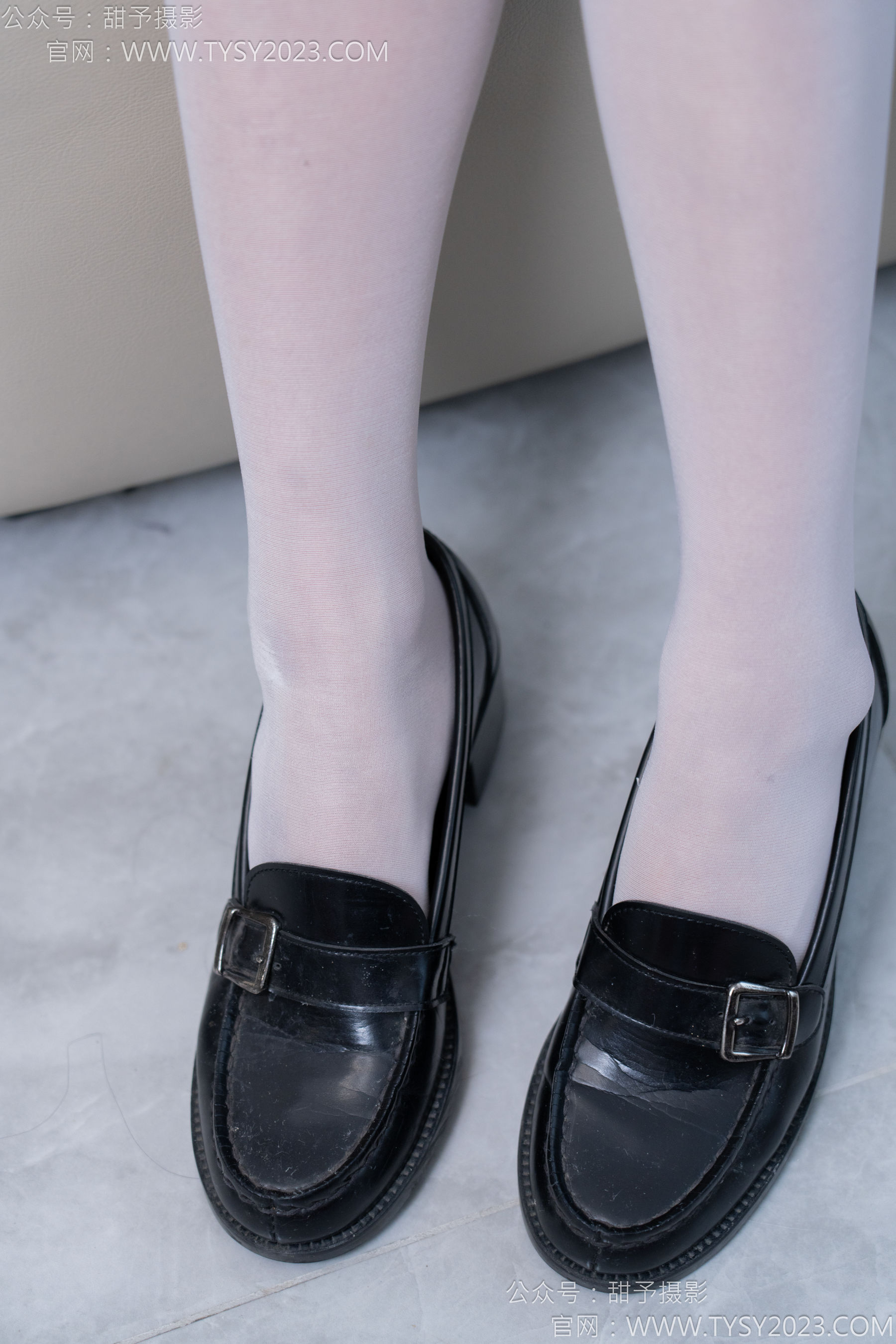 甜予摄影 No.166 酥酥 - 皮鞋、半白丝、裸足/(127P)