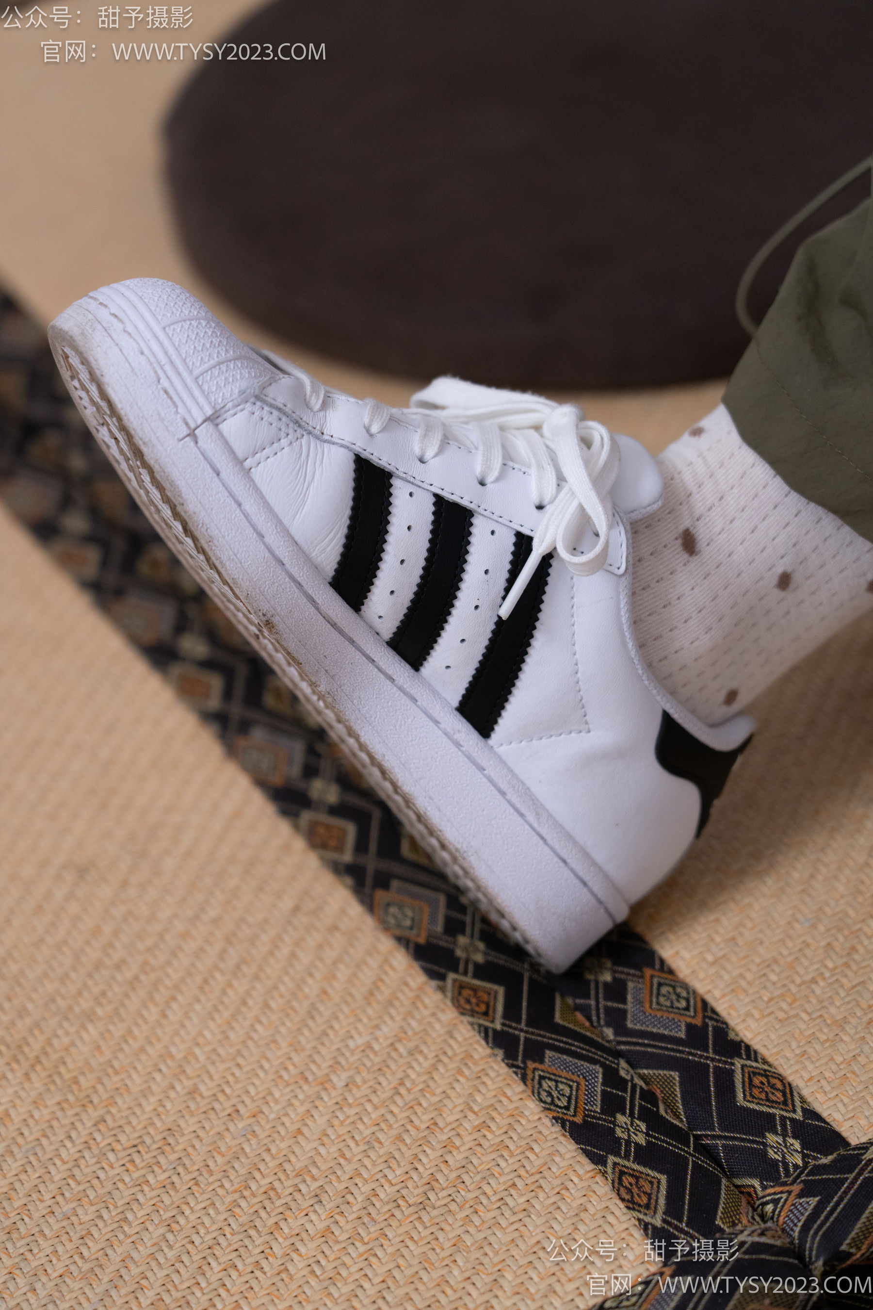 甜予摄影 No.161 双双 - 板鞋、白棉袜、裸足/(130P)