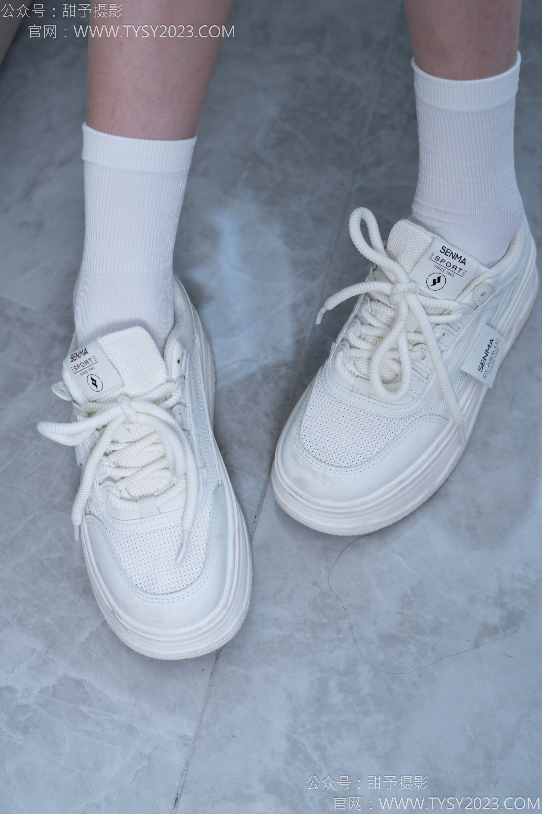 甜予摄影 No.164 珞珞 - 板鞋、白棉袜、裸足/(130P)