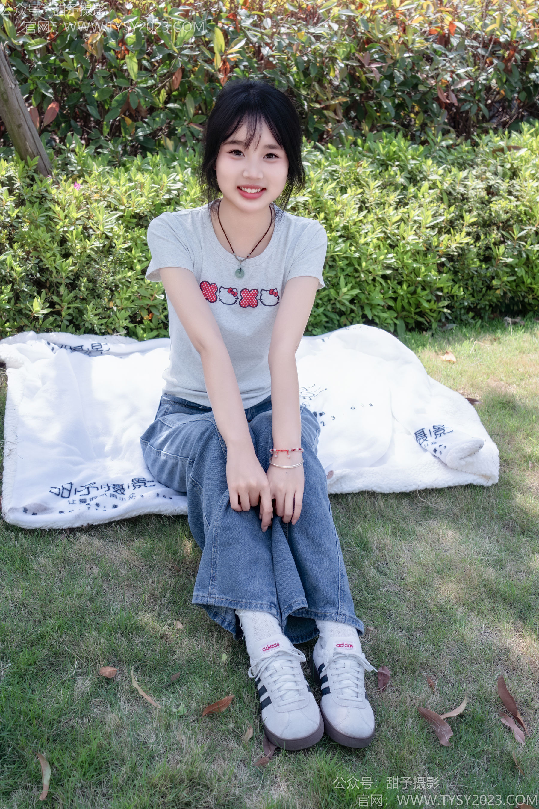 甜予摄影 No.194 小橙子 - 板鞋、白棉袜、裸足/(130P)