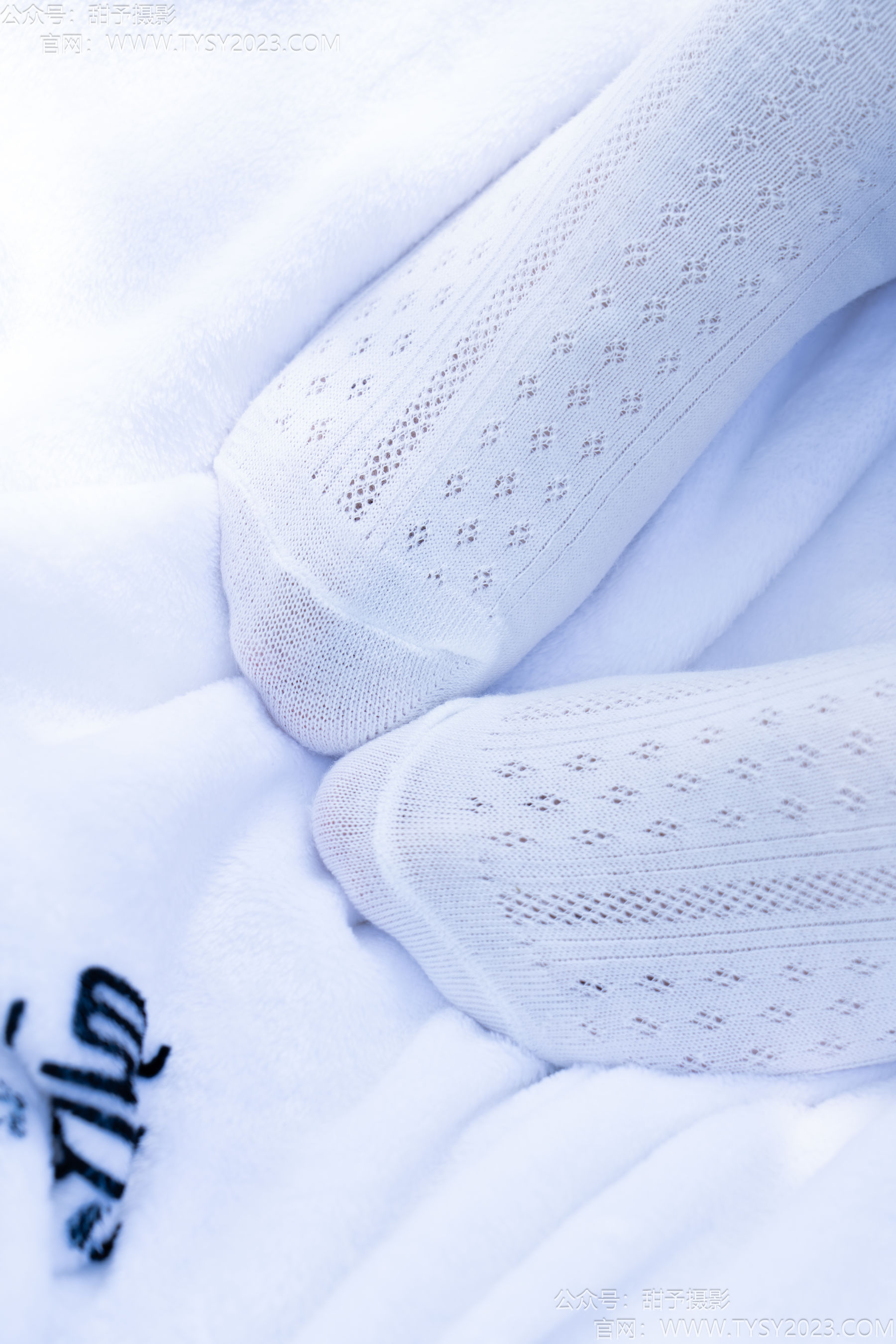 甜予摄影 No.194 小橙子 - 板鞋、白棉袜、裸足/(130P)