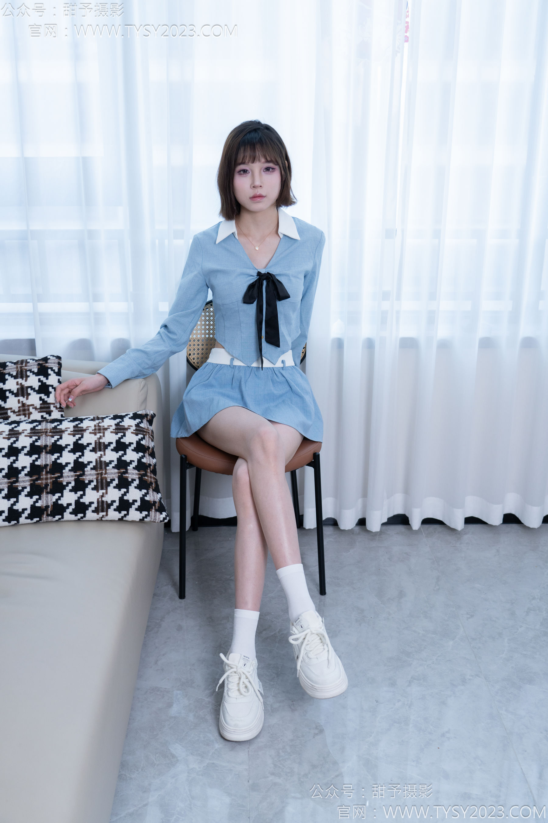 甜予摄影 No.164 珞珞 - 板鞋、白棉袜、裸足/(130P)