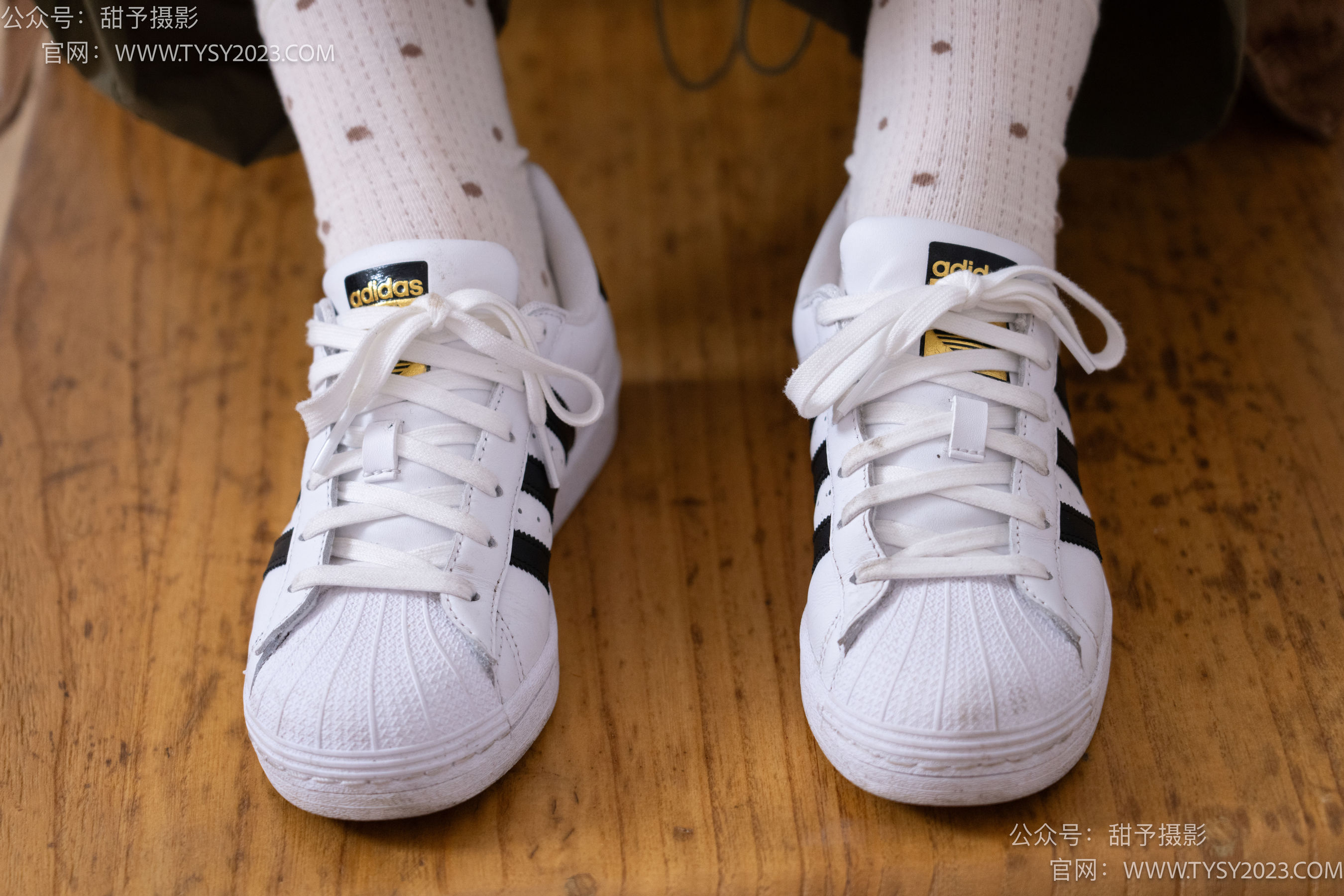 甜予摄影 No.161 双双 - 板鞋、白棉袜、裸足/(130P)