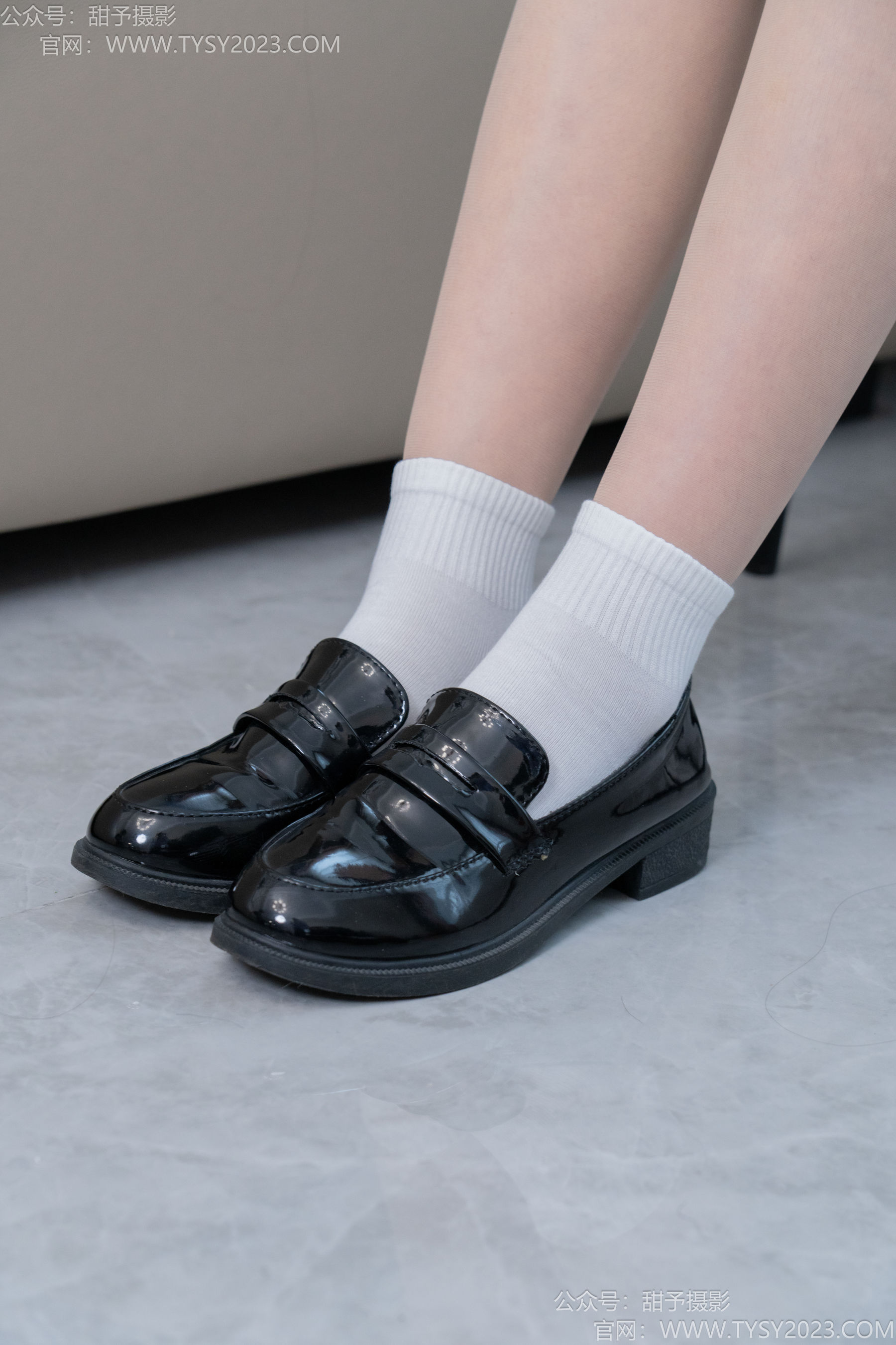 甜予摄影 No.191 贝壳 - 皮鞋、白棉袜、薄肉丝/(135P)