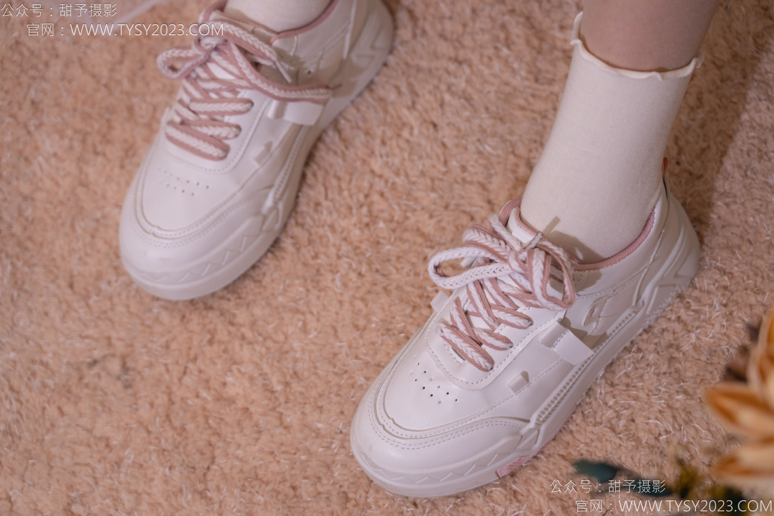 甜予摄影 No.177 璇璇 - 板鞋、白棉袜、薄肉丝/(129P)