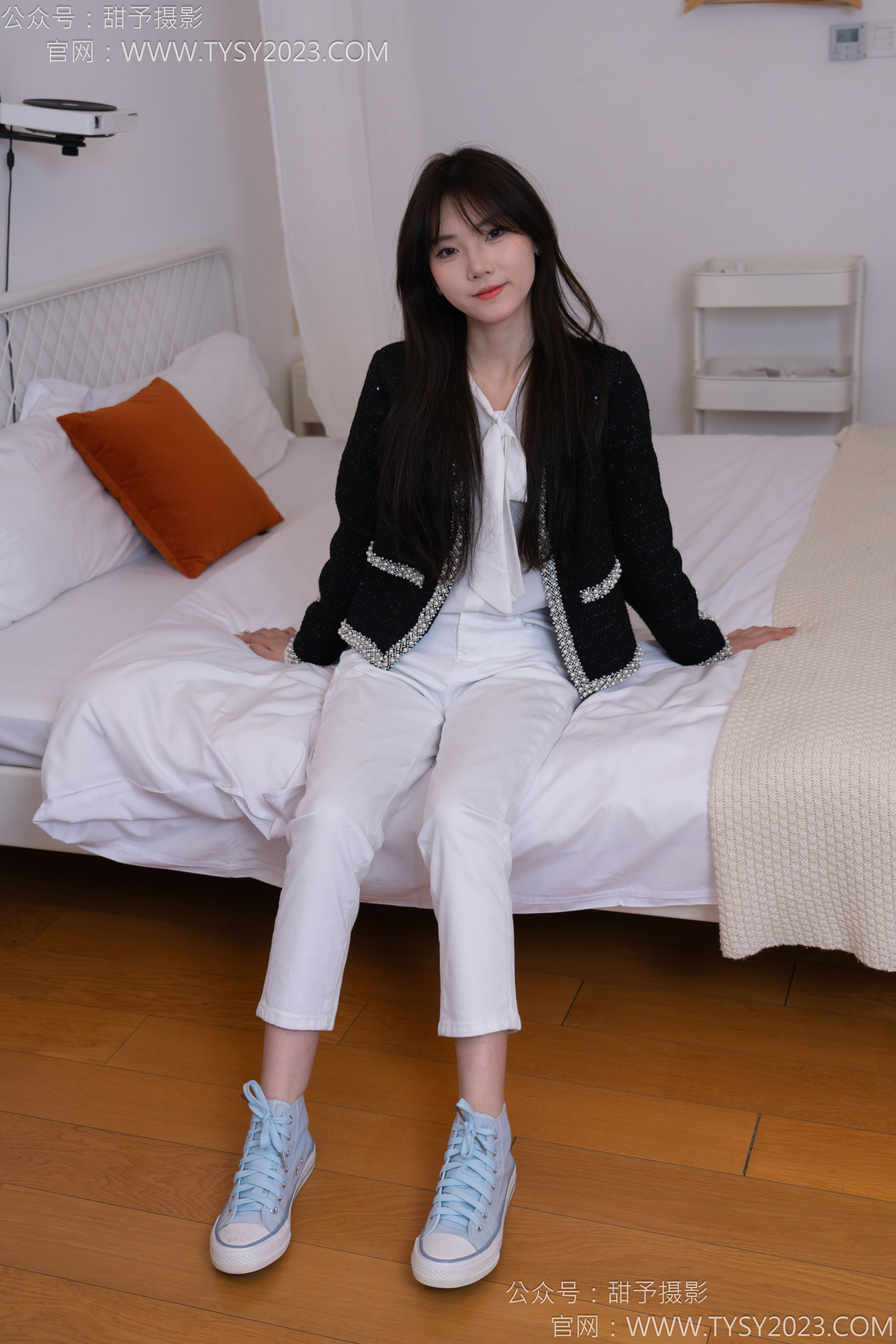 甜予摄影 No.171 璇璇 - 帆布鞋、白棉袜、抖腿剧情/(151P)