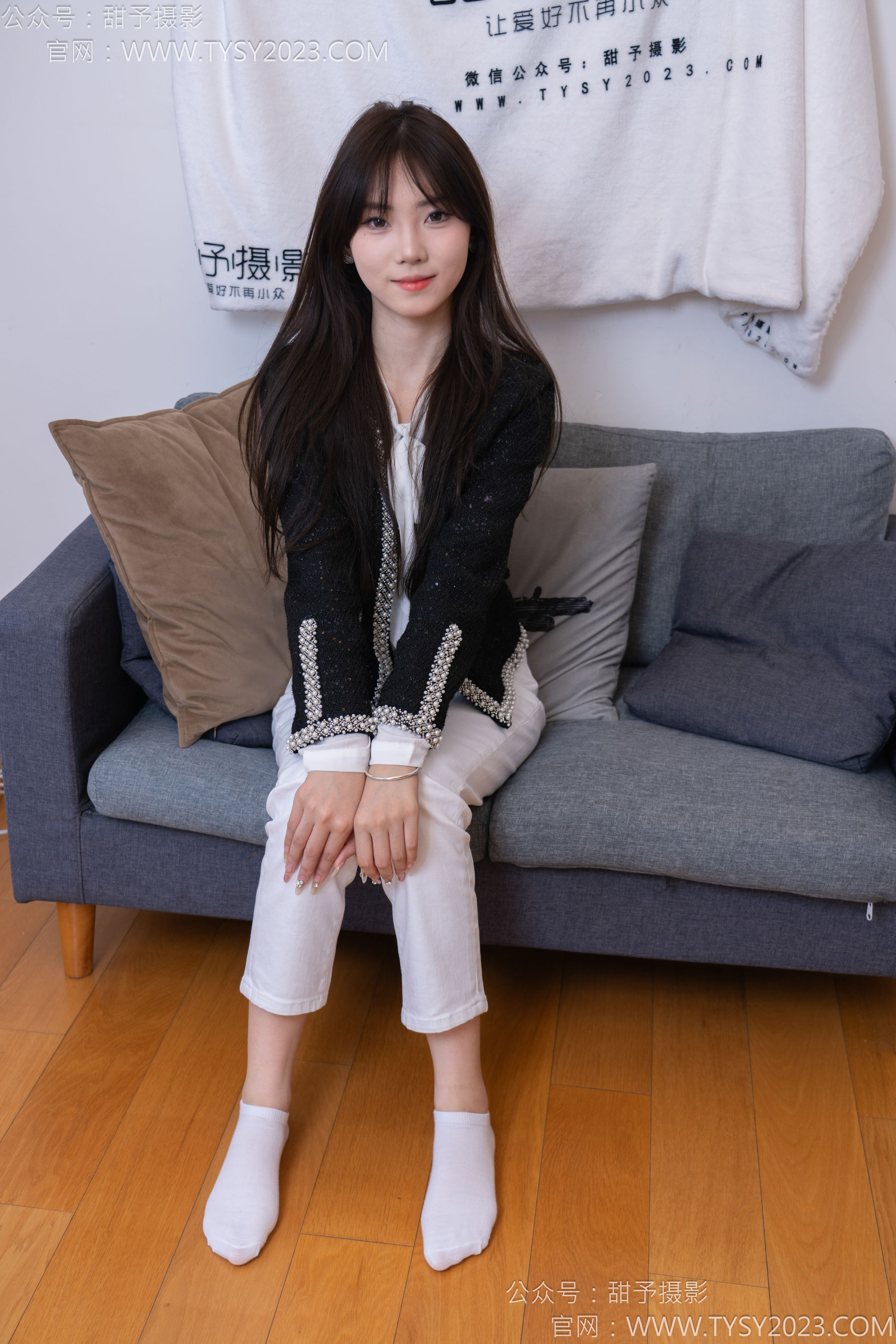 甜予摄影 No.171 璇璇 - 帆布鞋、白棉袜、抖腿剧情/(151P)