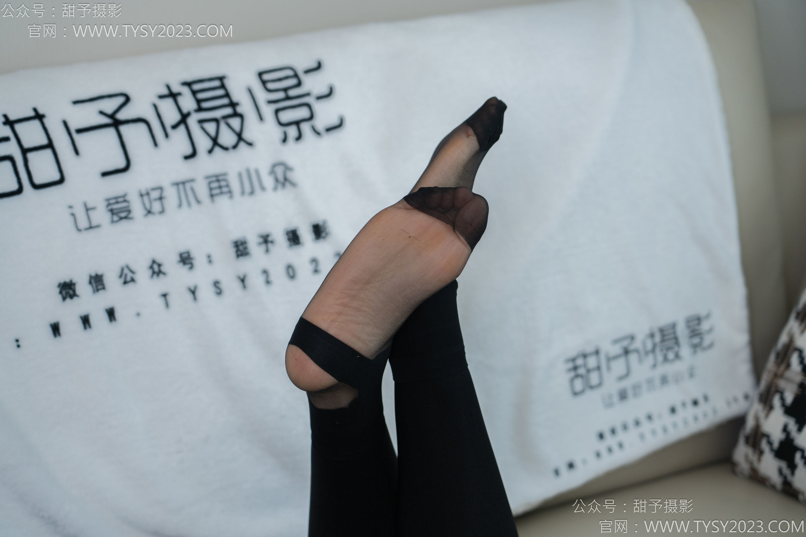 甜予摄影 No.158 梦梦 - 高跟鞋、短肉丝、短黑丝、裸足/(130P)