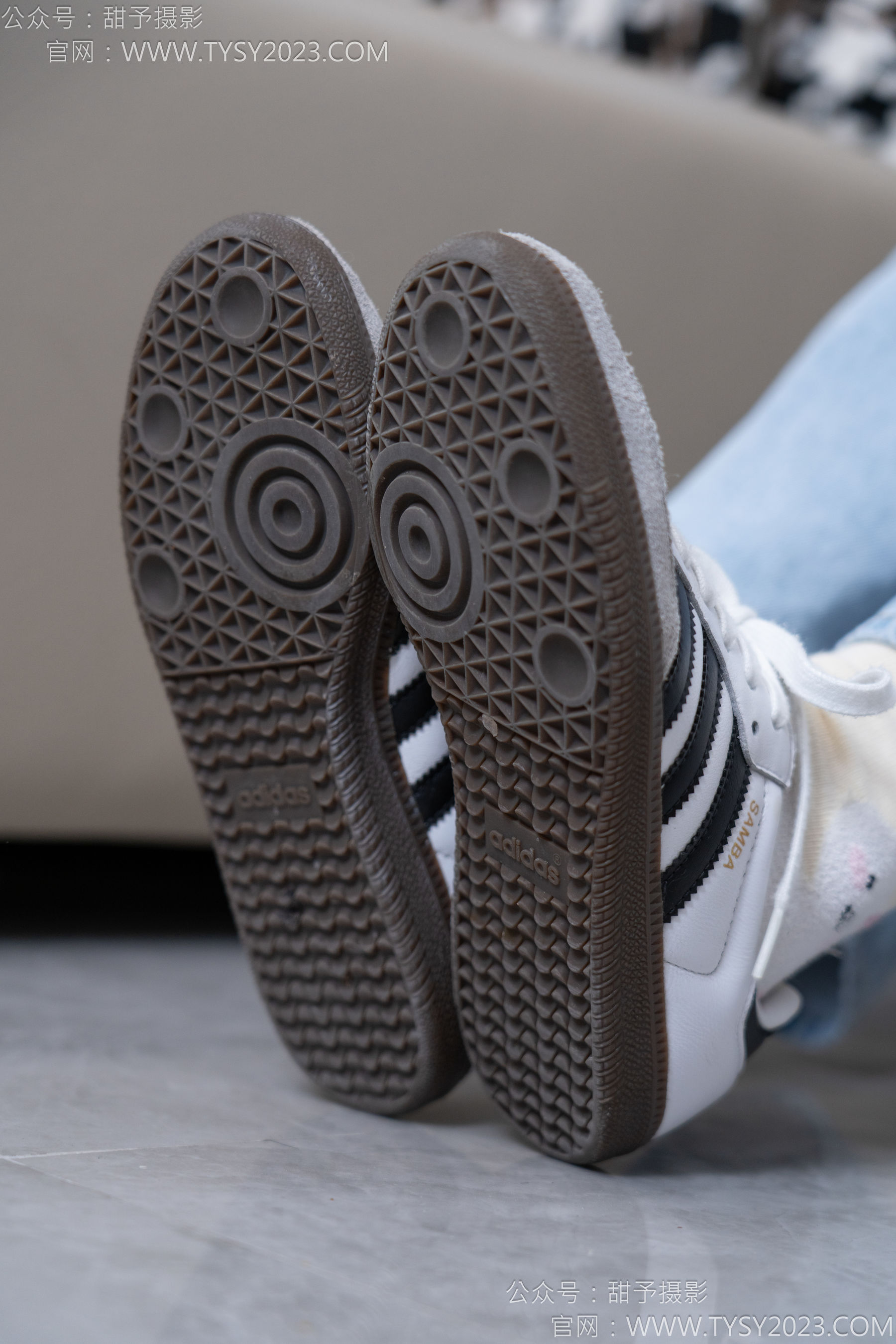 甜予摄影 No.160 番茄 - 板鞋、印花棉袜、裸足/(125P)