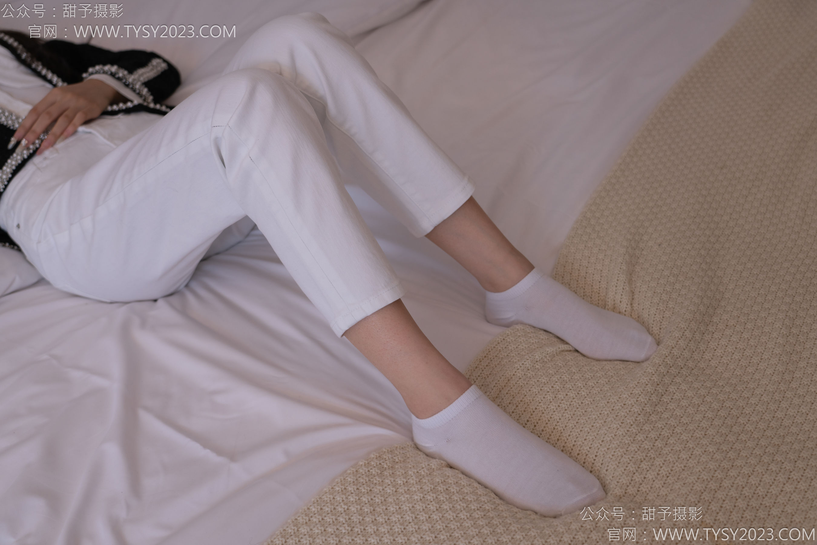 甜予摄影 No.171 璇璇 - 帆布鞋、白棉袜、抖腿剧情/(151P)