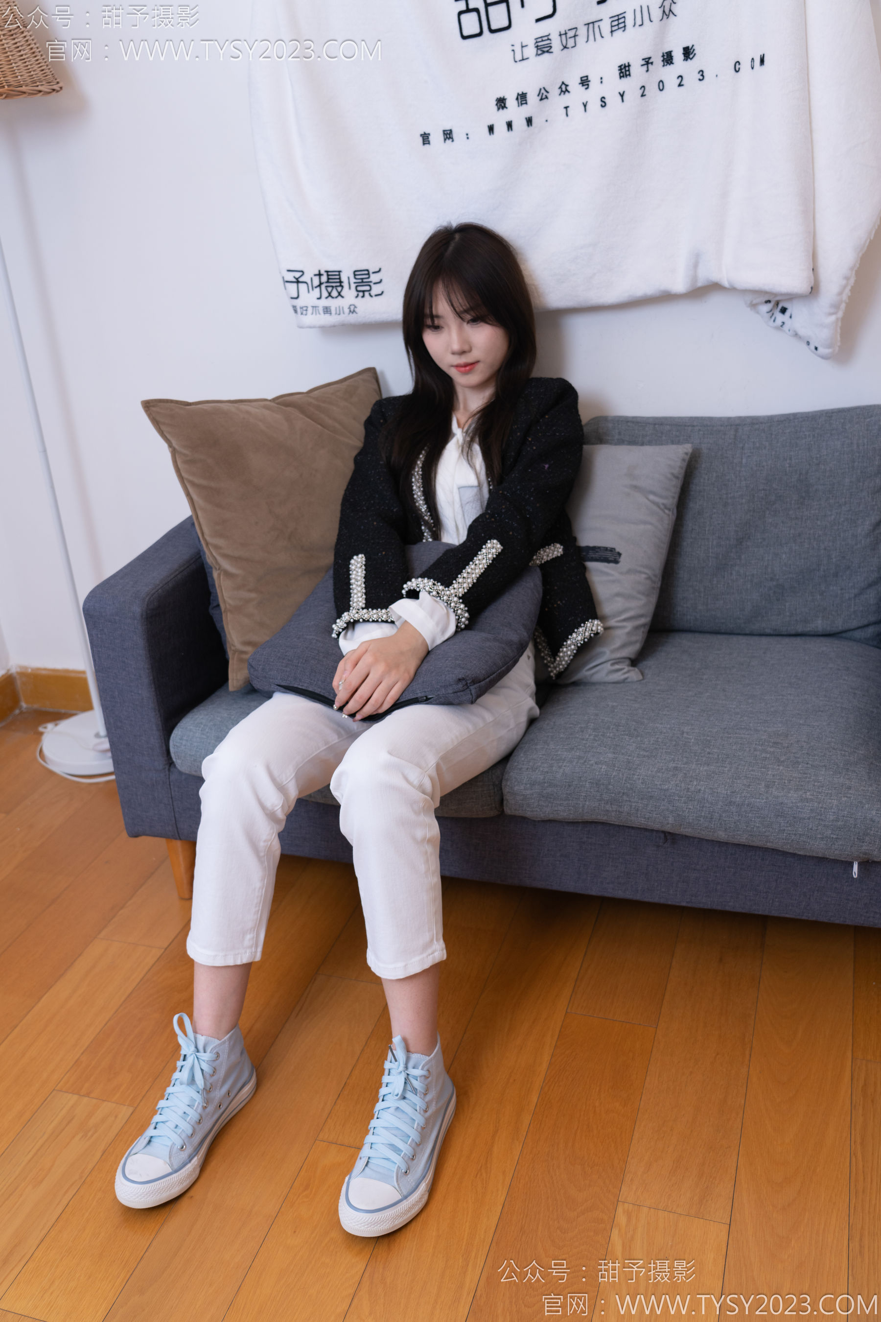 甜予摄影 No.171 璇璇 - 帆布鞋、白棉袜、抖腿剧情/(151P)