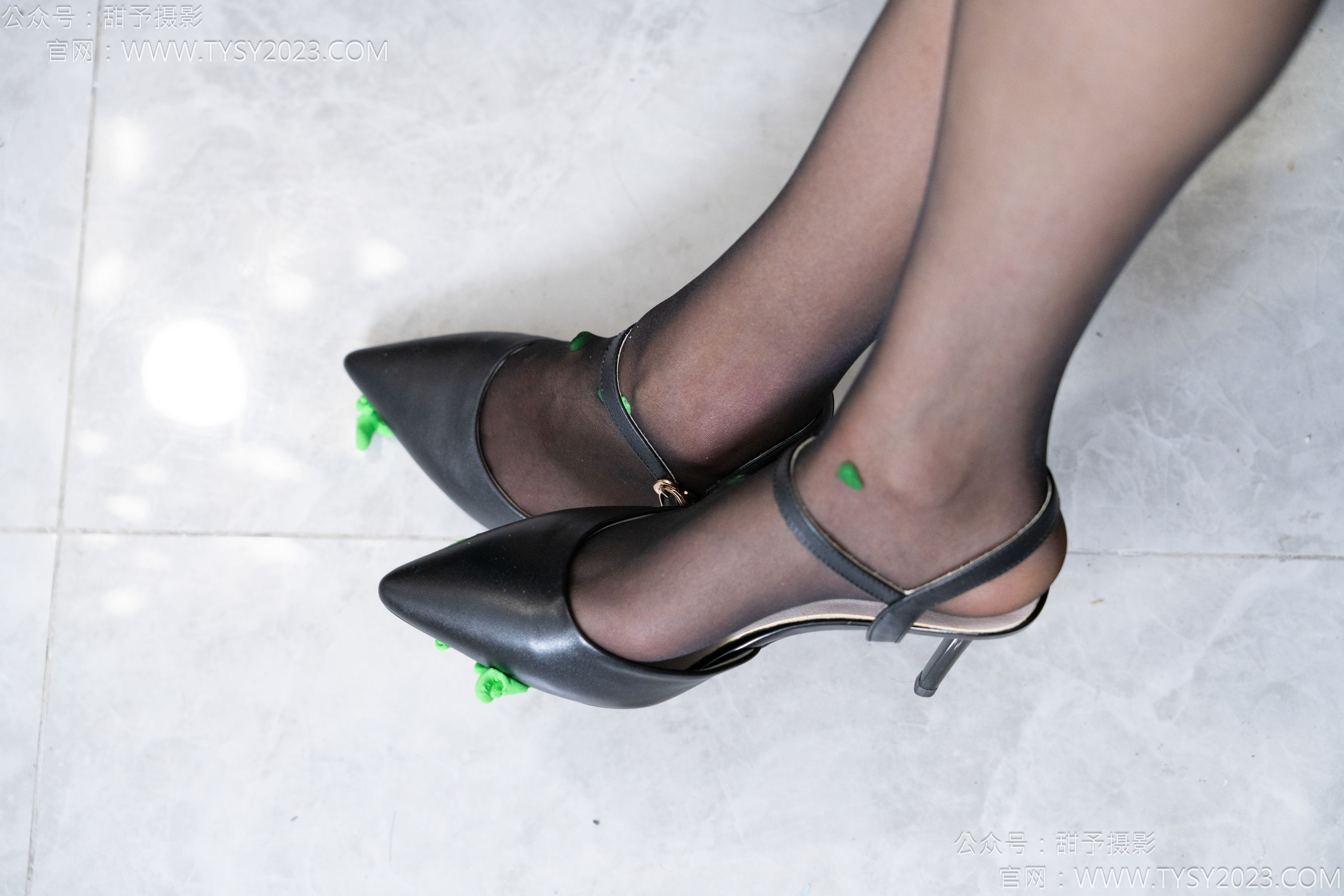 甜予摄影 No.175 澜澜 - 高跟鞋、薄灰丝、薄黑丝、踩小人剧情/(124P)