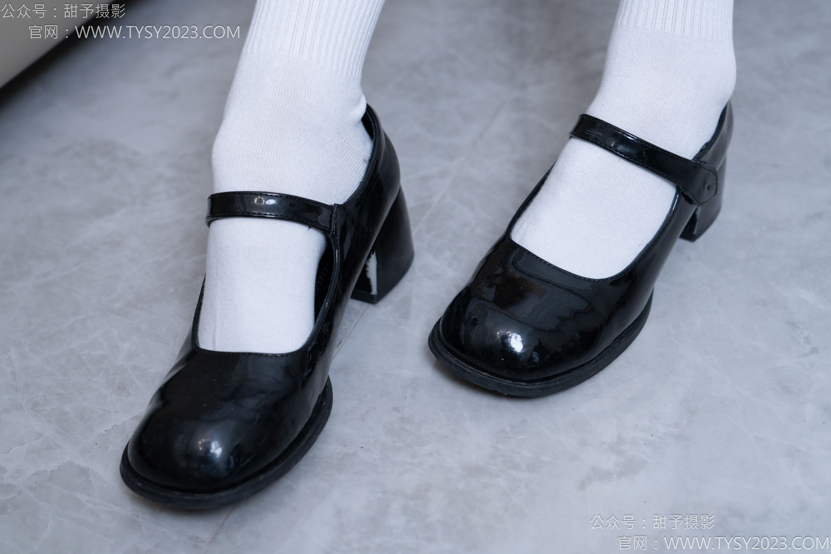 甜予摄影 No.185 珞珞 - 皮鞋、白棉袜、厚肉丝/(130P)