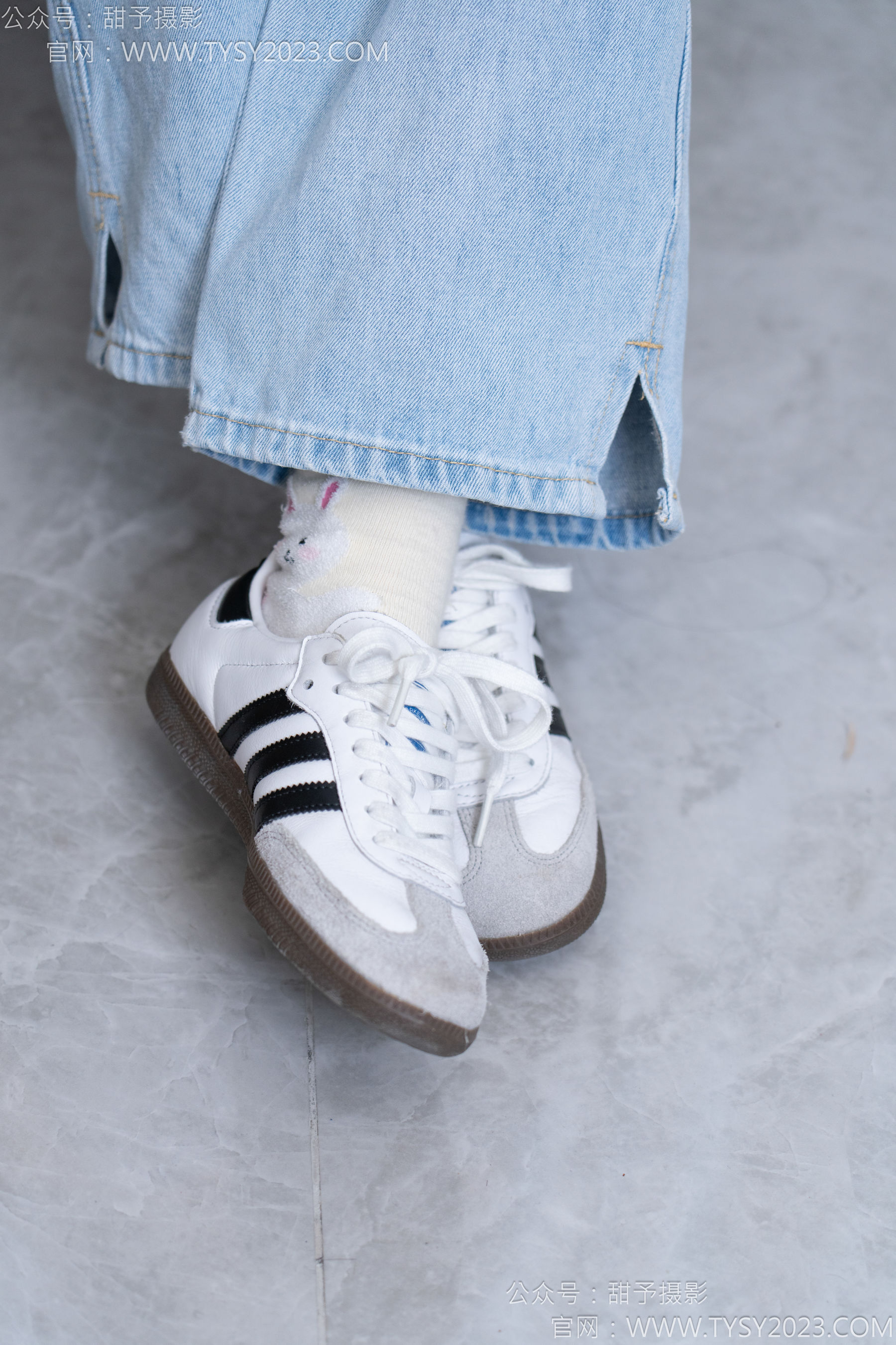 甜予摄影 No.160 番茄 - 板鞋、印花棉袜、裸足/(125P)