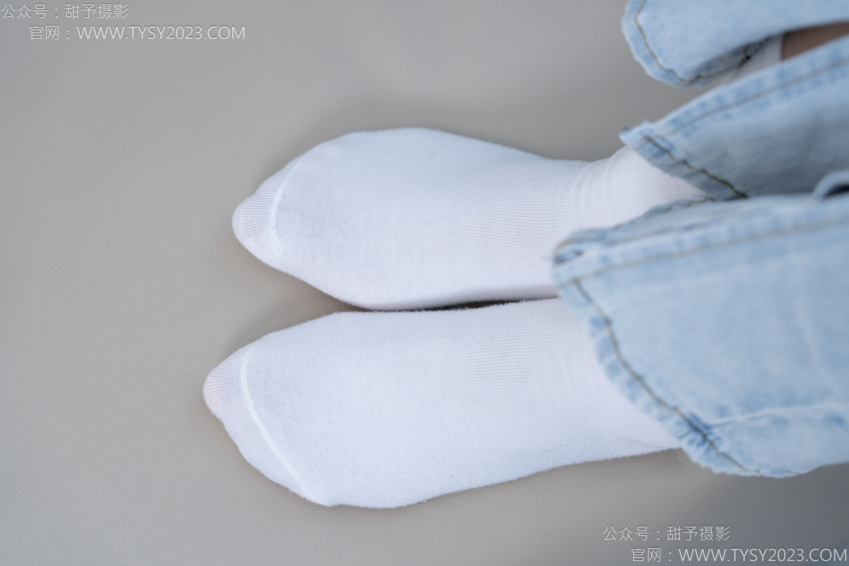 甜予摄影 No.181 小容 - 板鞋、白棉袜、裸足/(130P)