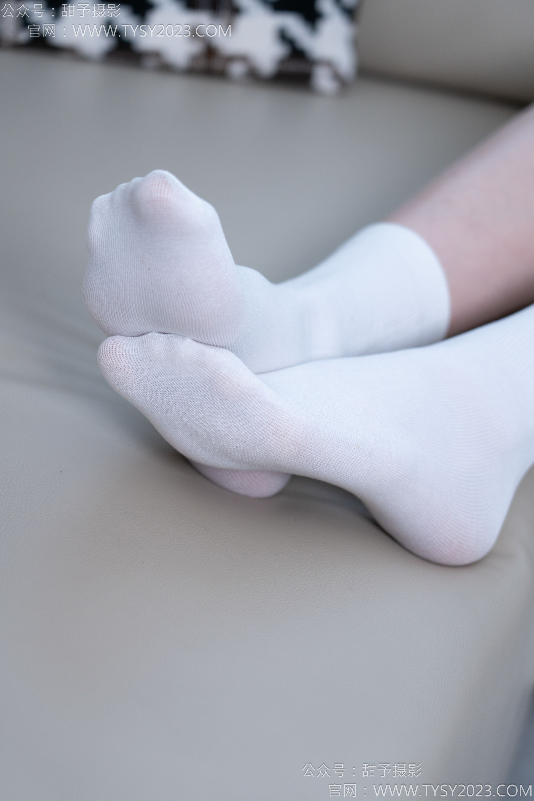 甜予摄影 No.164 珞珞 - 板鞋、白棉袜、裸足/(130P)