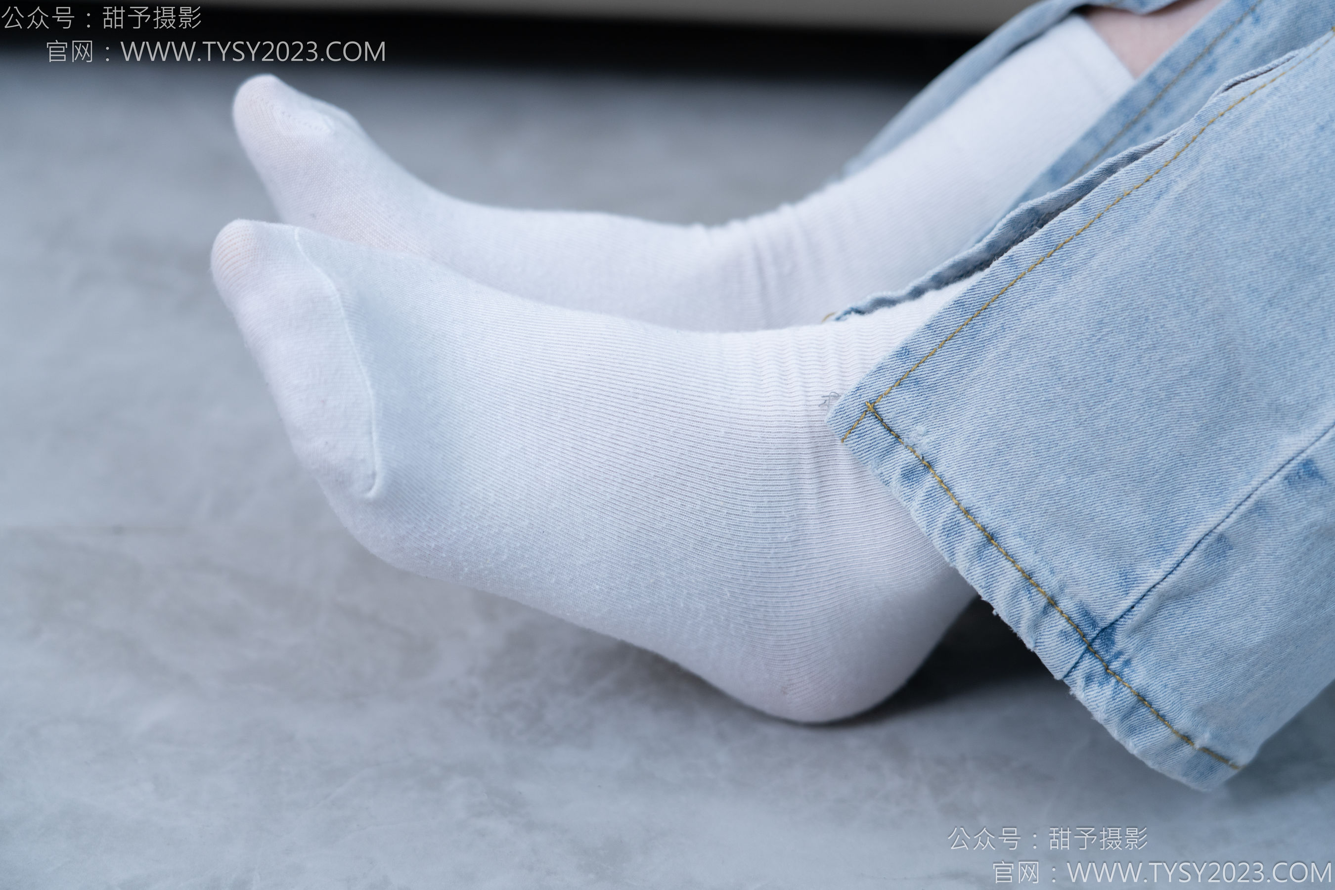 甜予摄影 No.181 小容 - 板鞋、白棉袜、裸足/(130P)