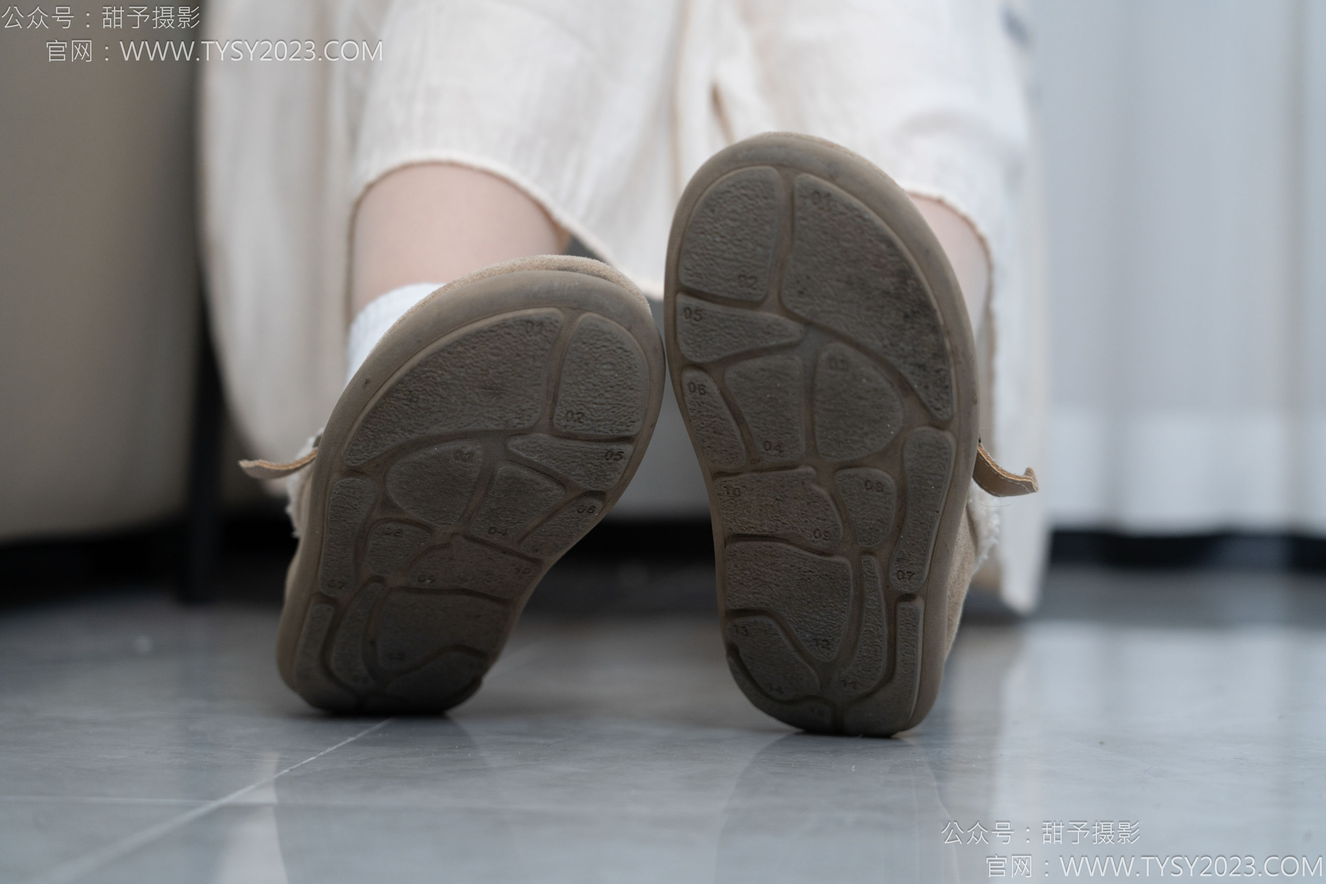 甜予摄影 No.173 小葵 - 棉鞋、白棉袜、薄肉丝/(135P)