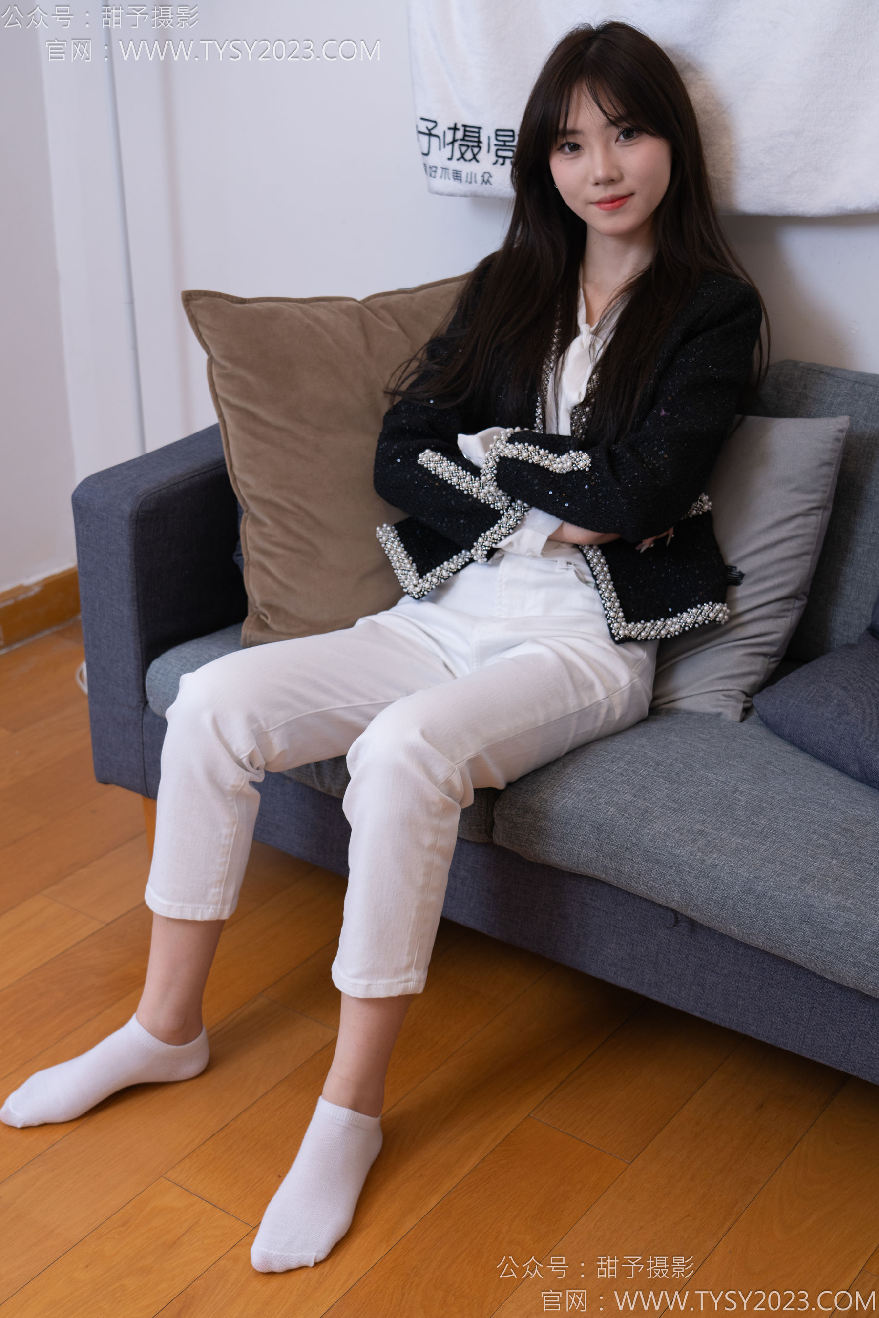 甜予摄影 No.171 璇璇 - 帆布鞋、白棉袜、抖腿剧情/(151P)