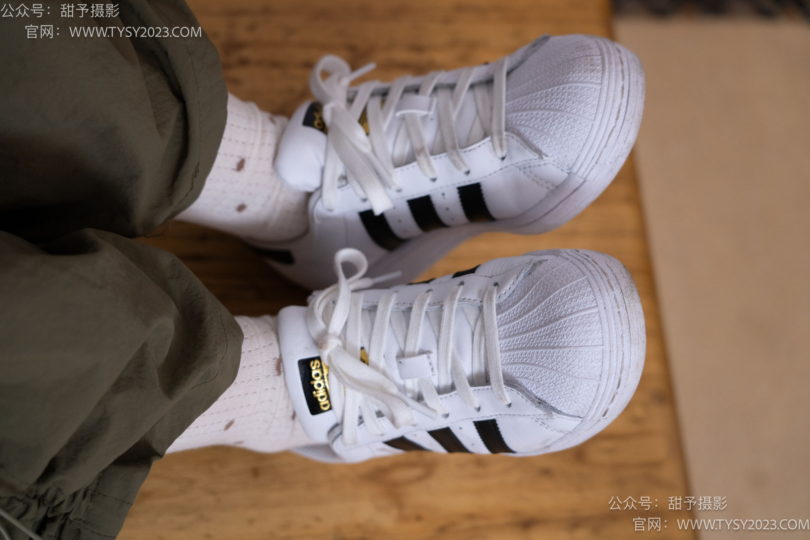 甜予摄影 No.161 双双 - 板鞋、白棉袜、裸足/(130P)