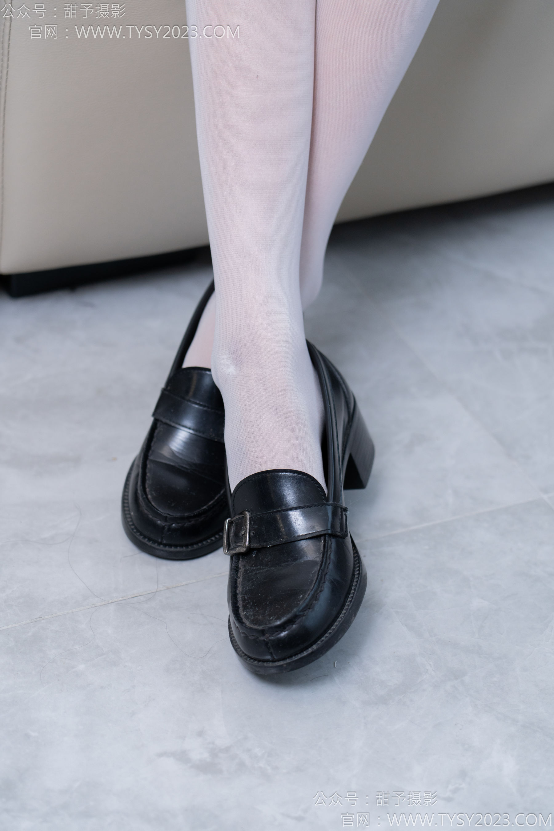 甜予摄影 No.166 酥酥 - 皮鞋、半白丝、裸足/(127P)