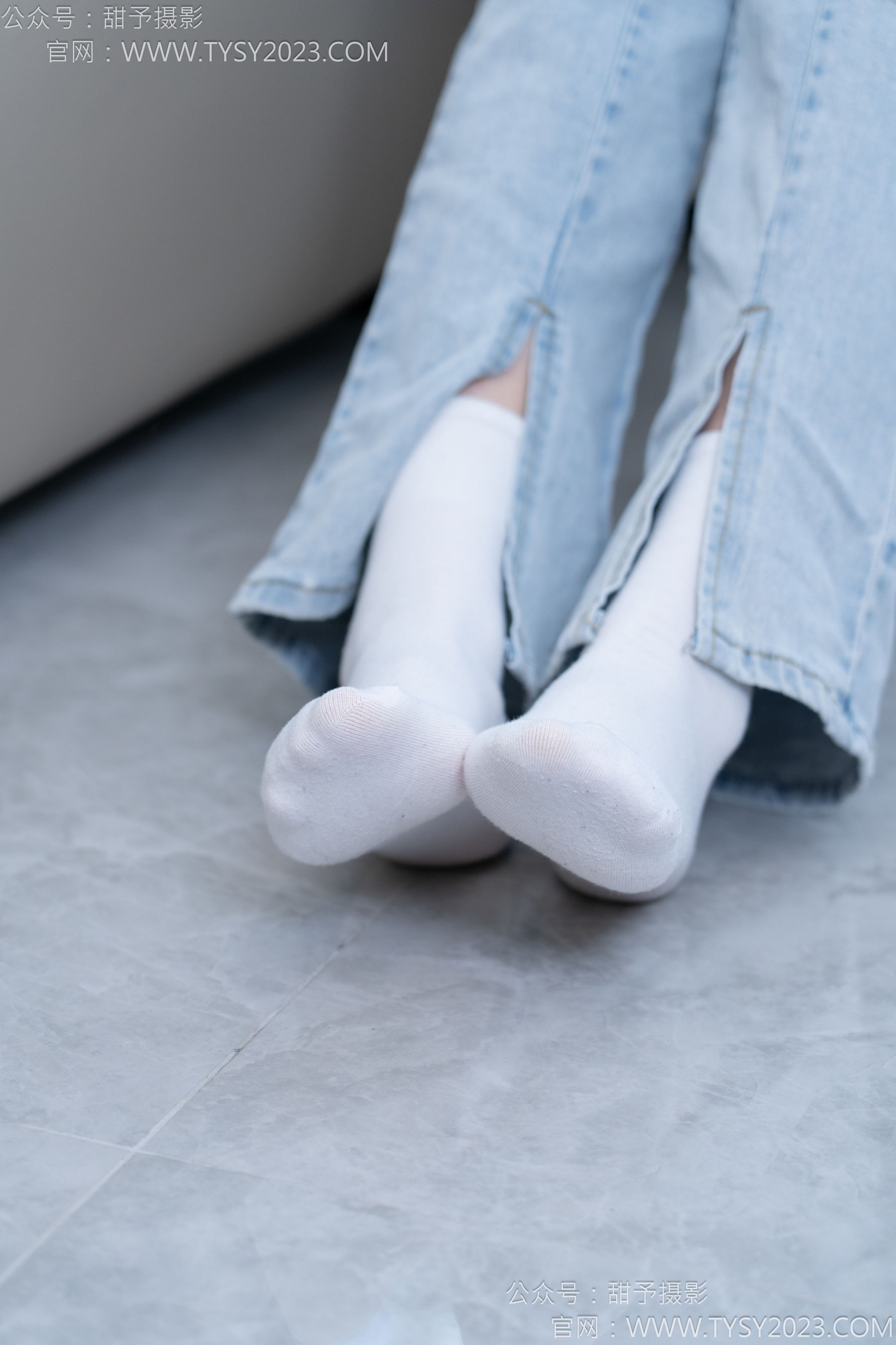 甜予摄影 No.181 小容 - 板鞋、白棉袜、裸足/(130P)