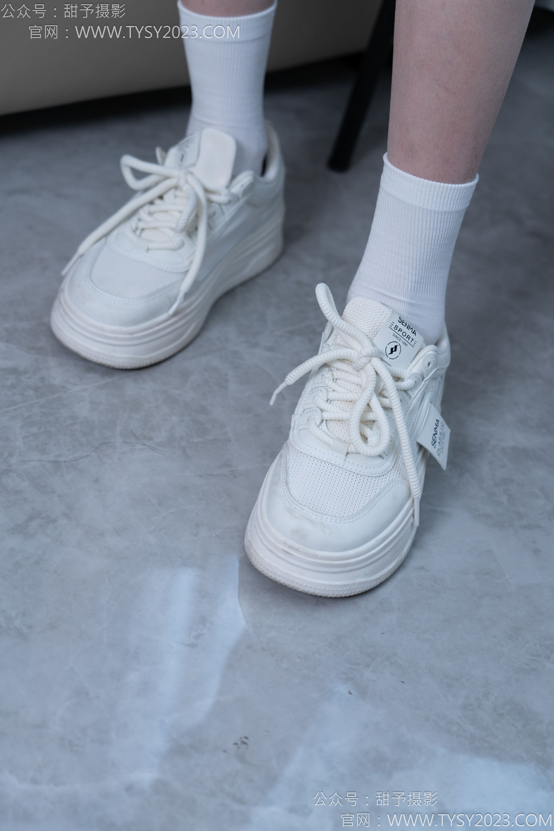 甜予摄影 No.164 珞珞 - 板鞋、白棉袜、裸足/(130P)