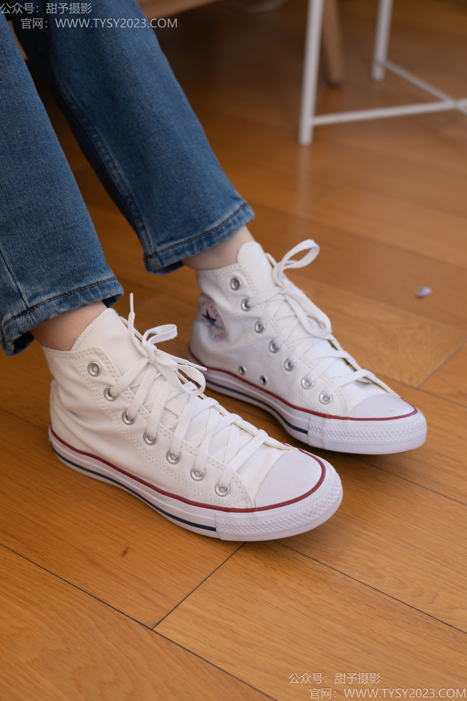 甜予摄影 No.189 璇璇 - 帆布鞋、裸足、抖腿剧情/(134P)