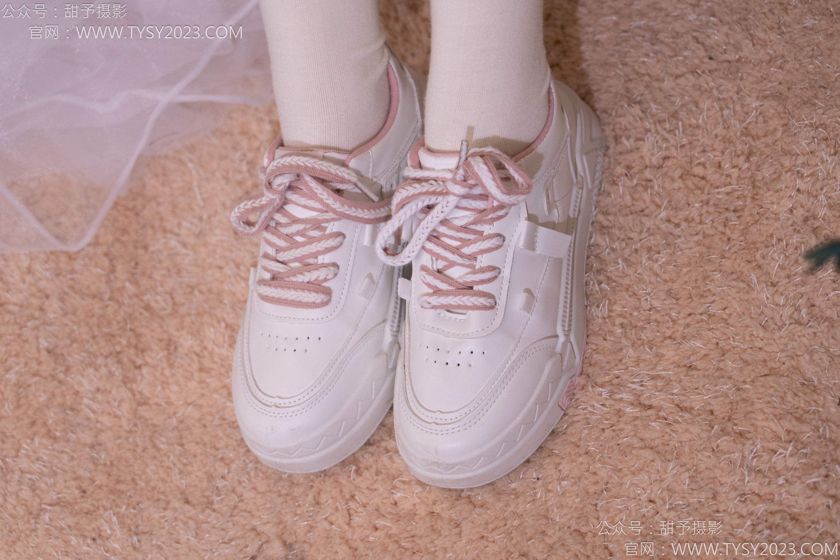 甜予摄影 No.177 璇璇 - 板鞋、白棉袜、薄肉丝/(129P)