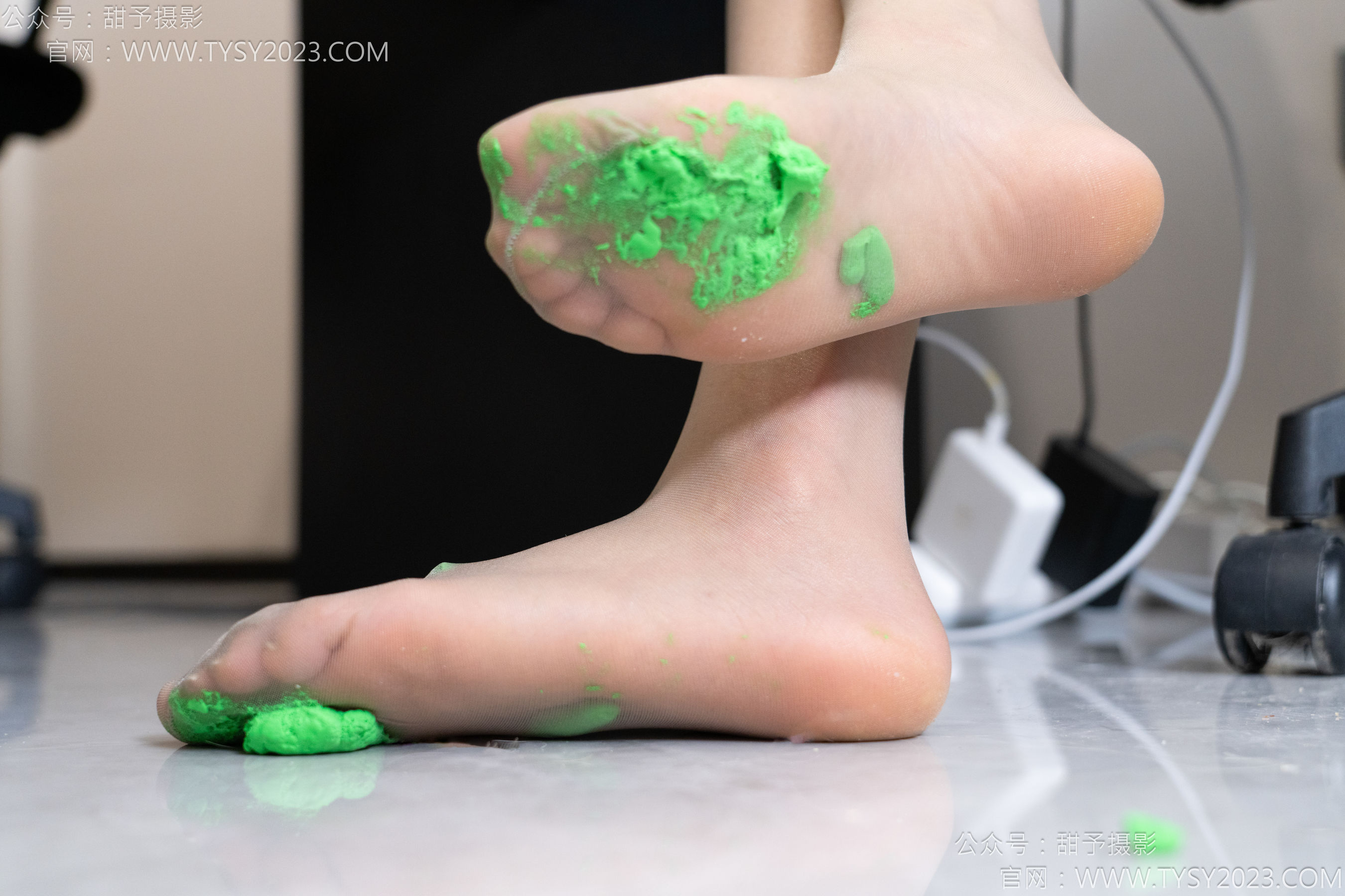 甜予摄影 No.175 澜澜 - 高跟鞋、薄灰丝、薄黑丝、踩小人剧情/(124P)