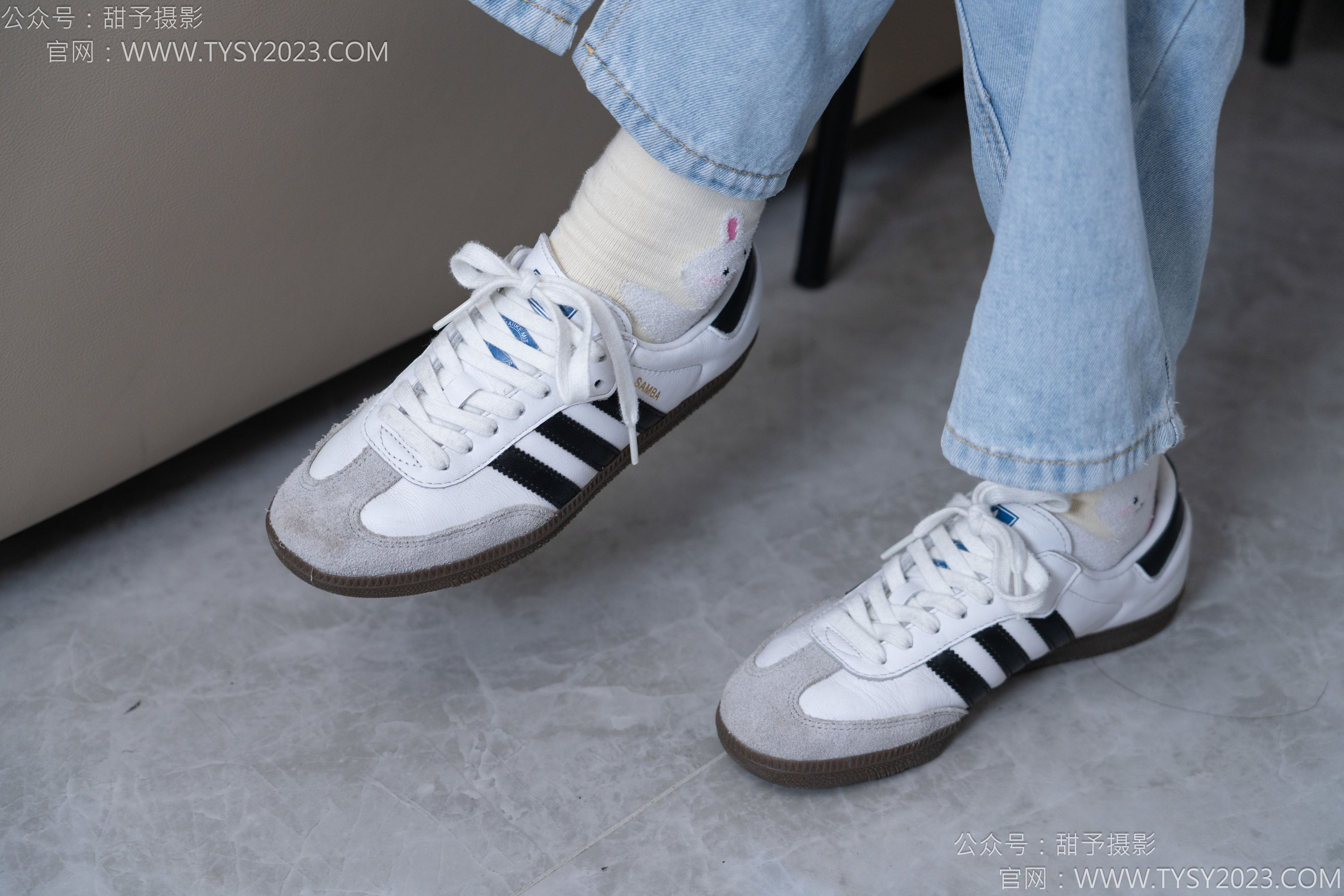 甜予摄影 No.160 番茄 - 板鞋、印花棉袜、裸足/(125P)