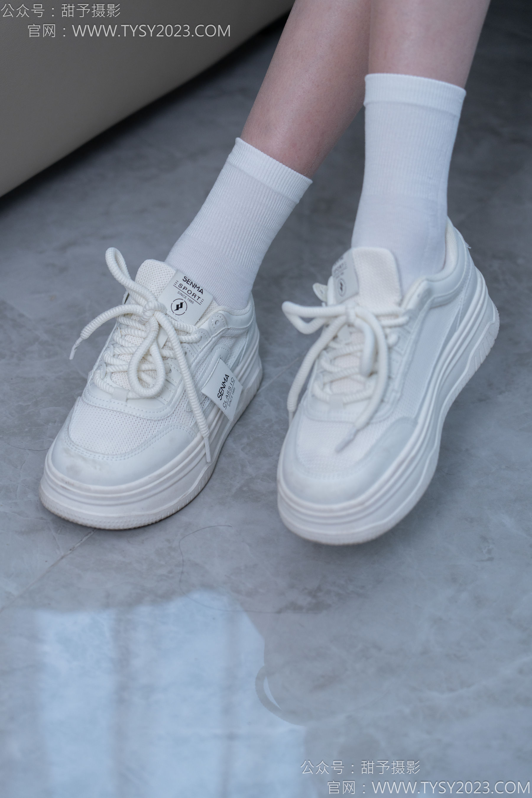 甜予摄影 No.164 珞珞 - 板鞋、白棉袜、裸足/(130P)
