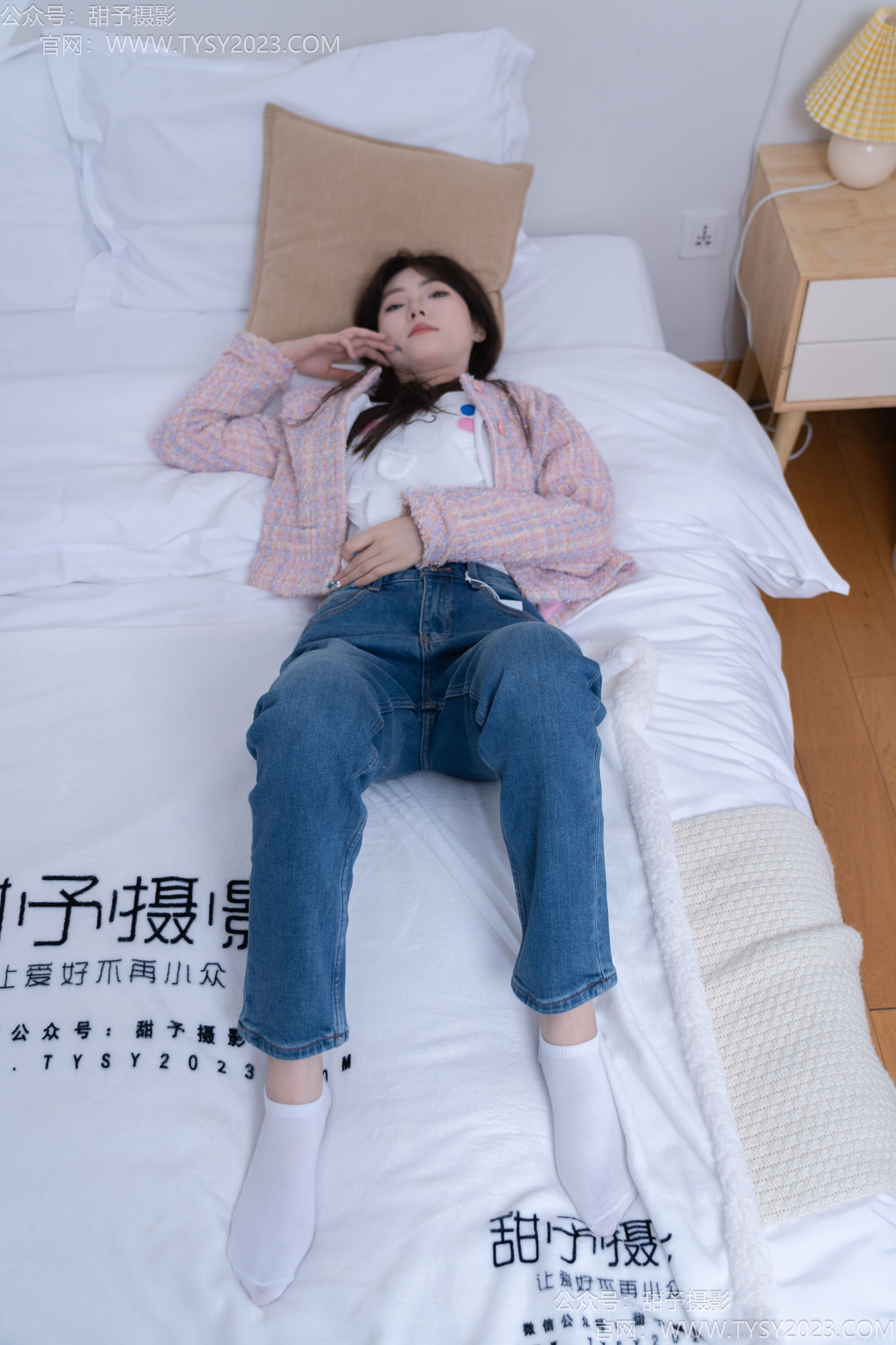 甜予摄影 No.189 璇璇 - 帆布鞋、裸足、抖腿剧情/(134P)