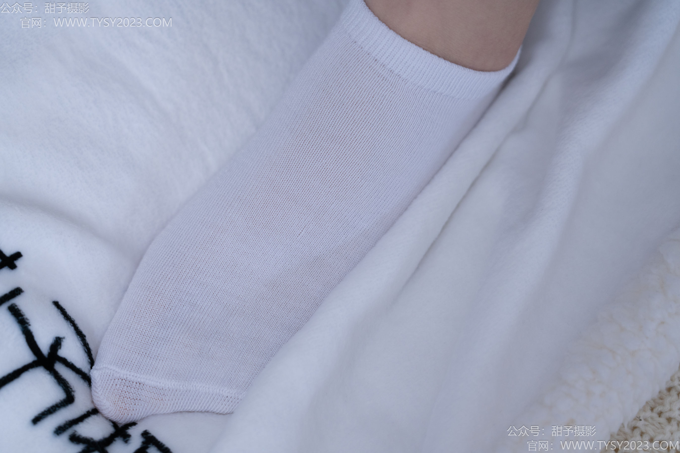 甜予摄影 No.189 璇璇 - 帆布鞋、裸足、抖腿剧情/(134P)