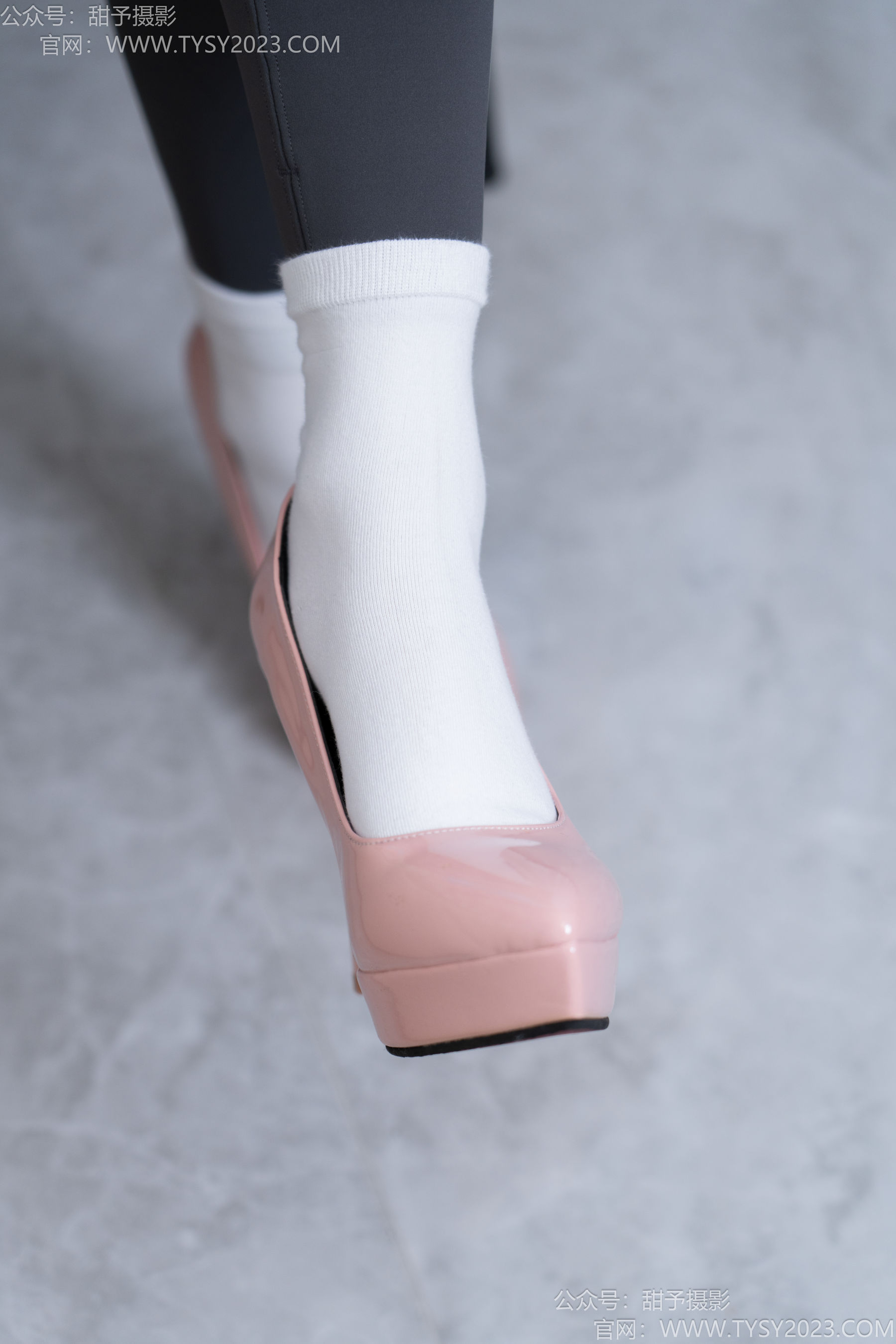 甜予摄影 No.192 澜澜 - 高跟鞋、白棉袜、裸足/(134P)