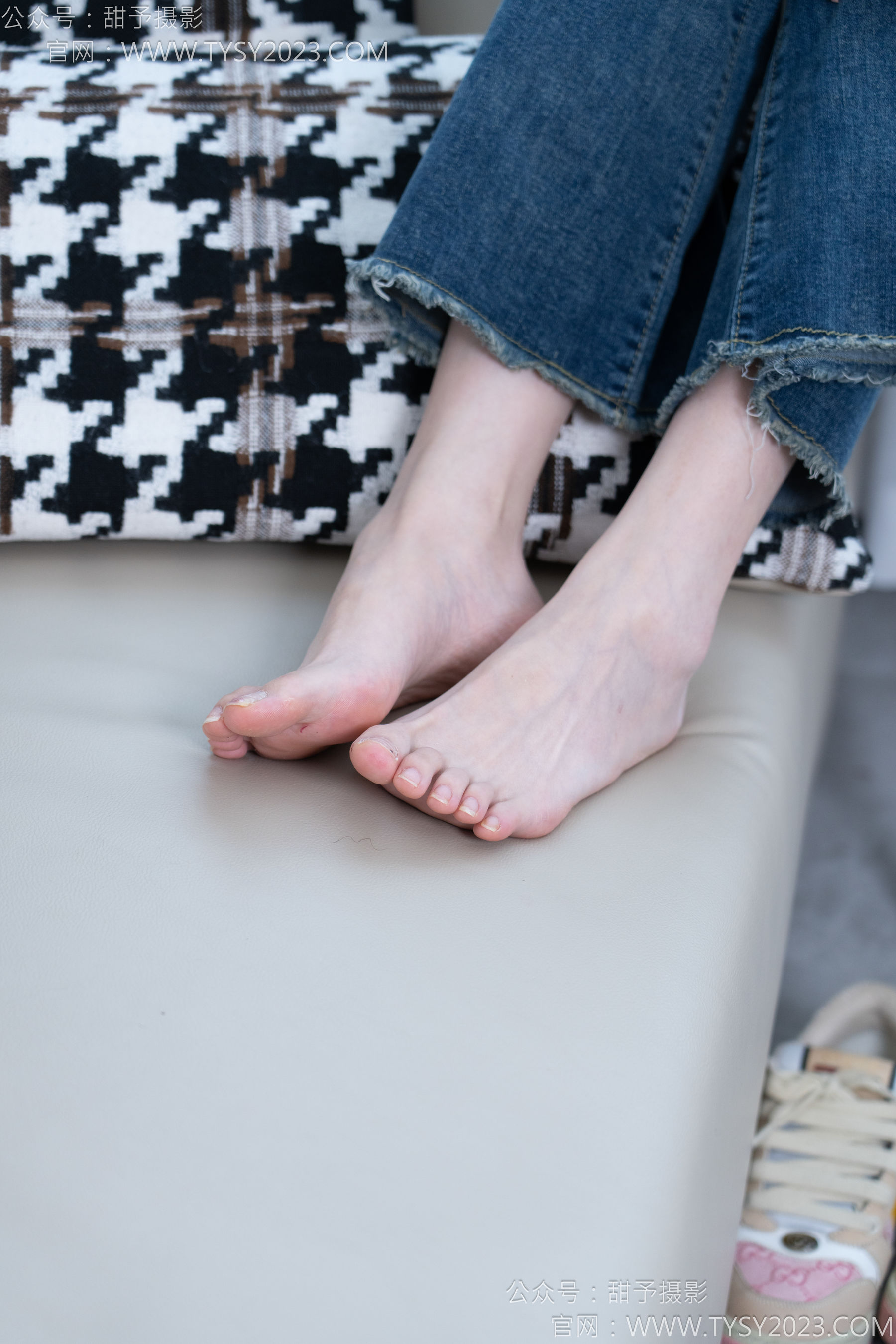 甜予摄影 No.170 珞珞 - 板鞋、白棉袜、裸足/(130P)