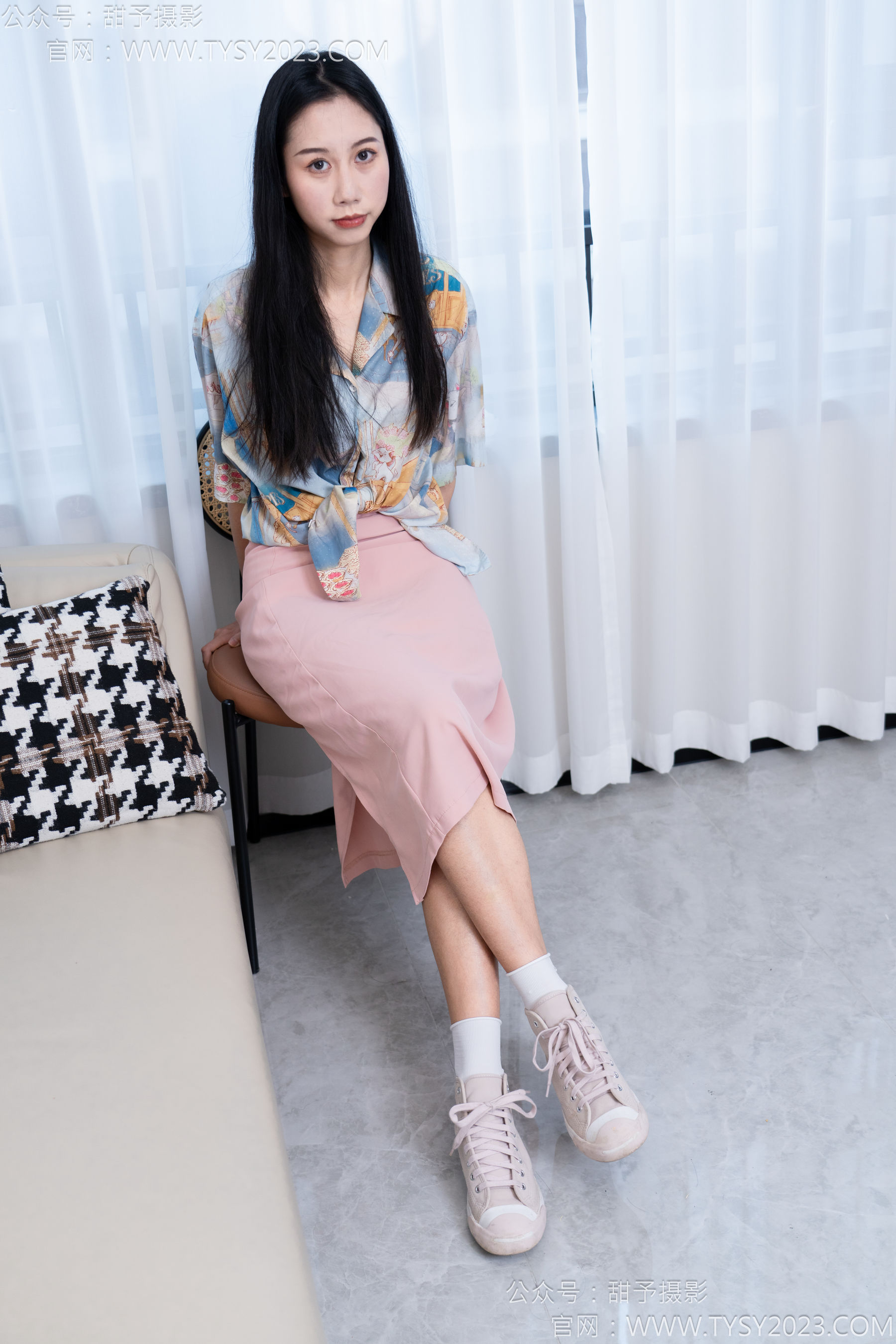 甜予摄影 No.186 娃娃 - 帆布鞋、白棉袜、裸足/(129P)