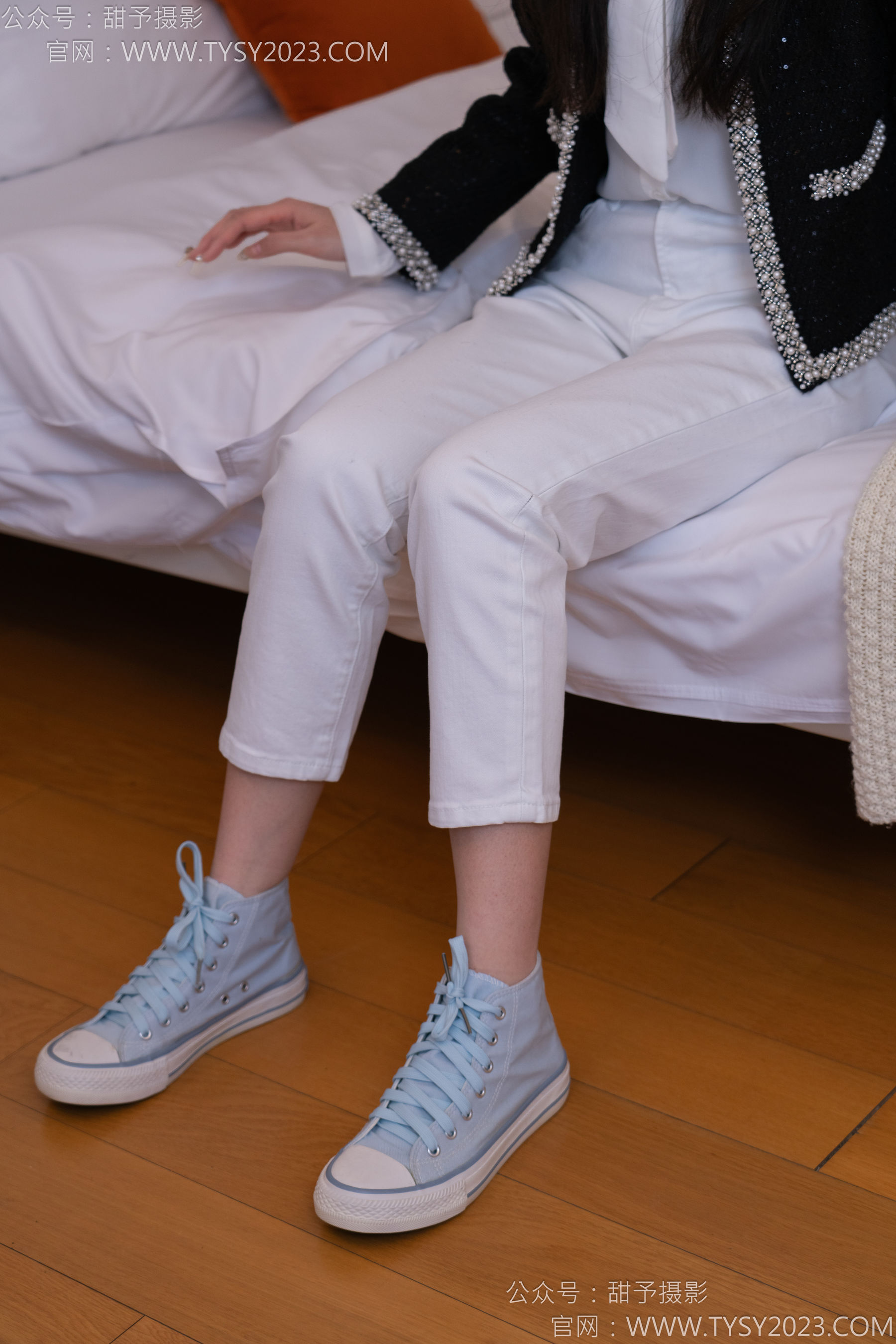 甜予摄影 No.171 璇璇 - 帆布鞋、白棉袜、抖腿剧情/(151P)