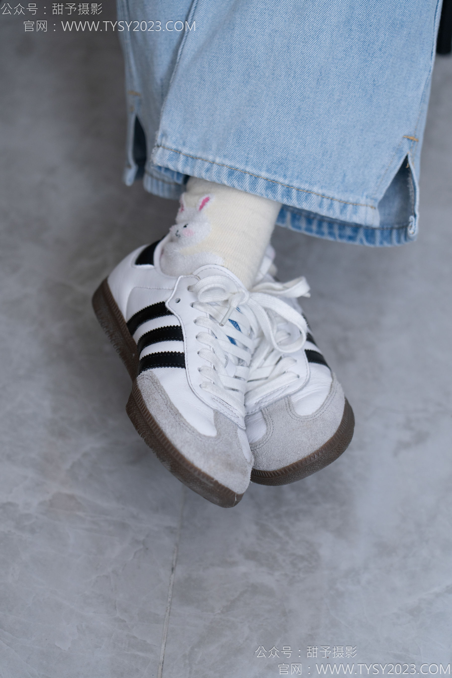 甜予摄影 No.160 番茄 - 板鞋、印花棉袜、裸足/(125P)