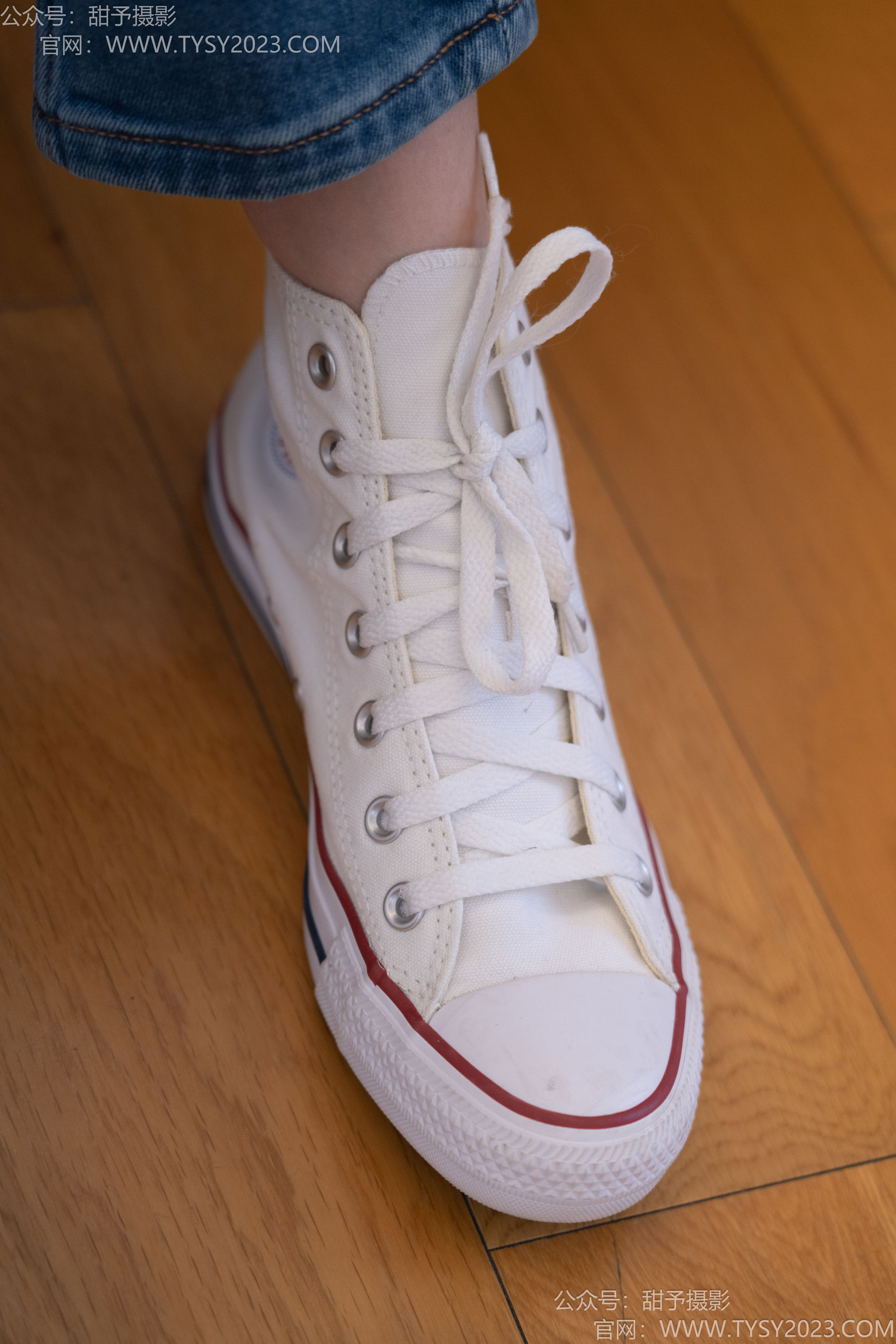 甜予摄影 No.189 璇璇 - 帆布鞋、裸足、抖腿剧情/(134P)