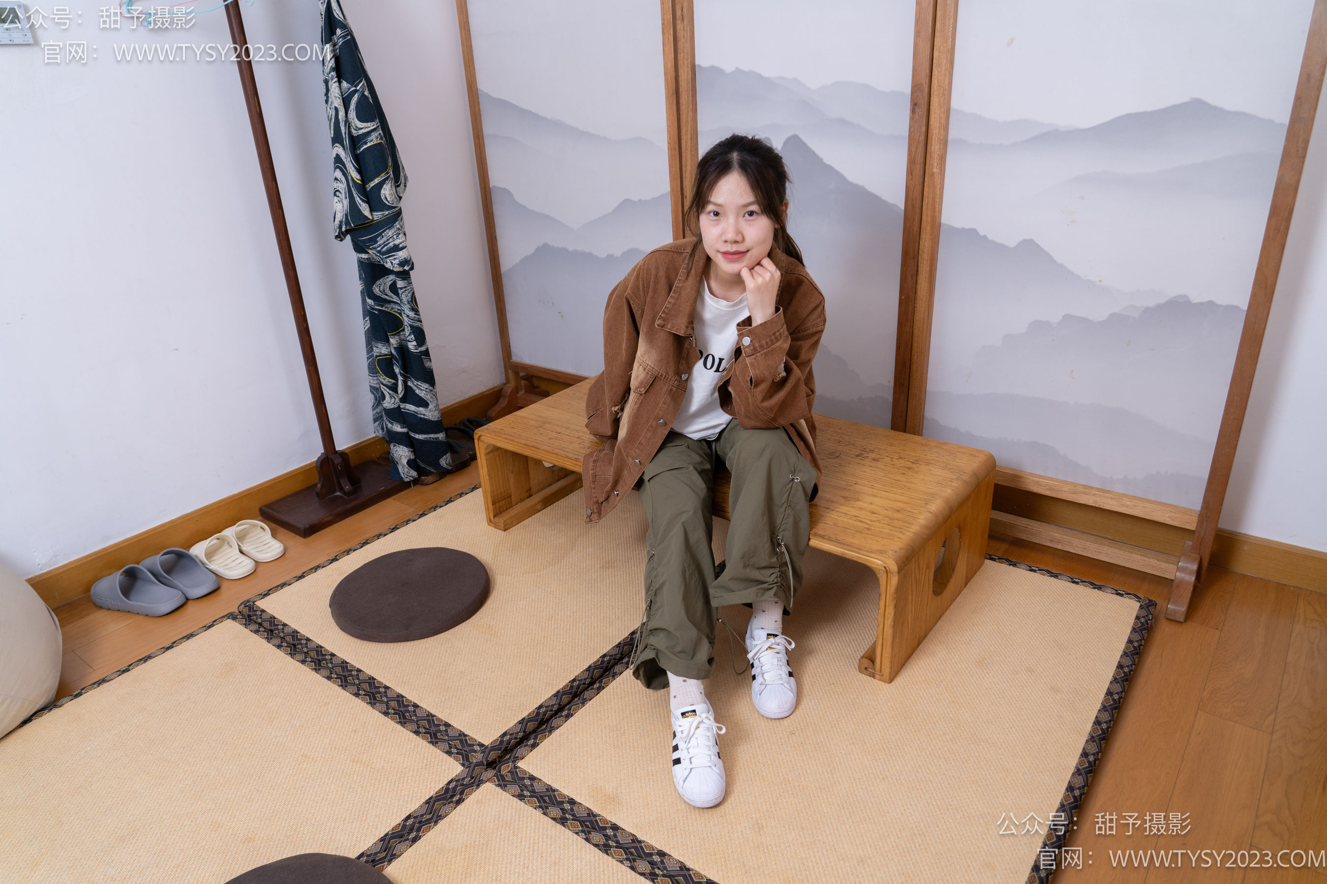 甜予摄影 No.161 双双 - 板鞋、白棉袜、裸足/(130P)